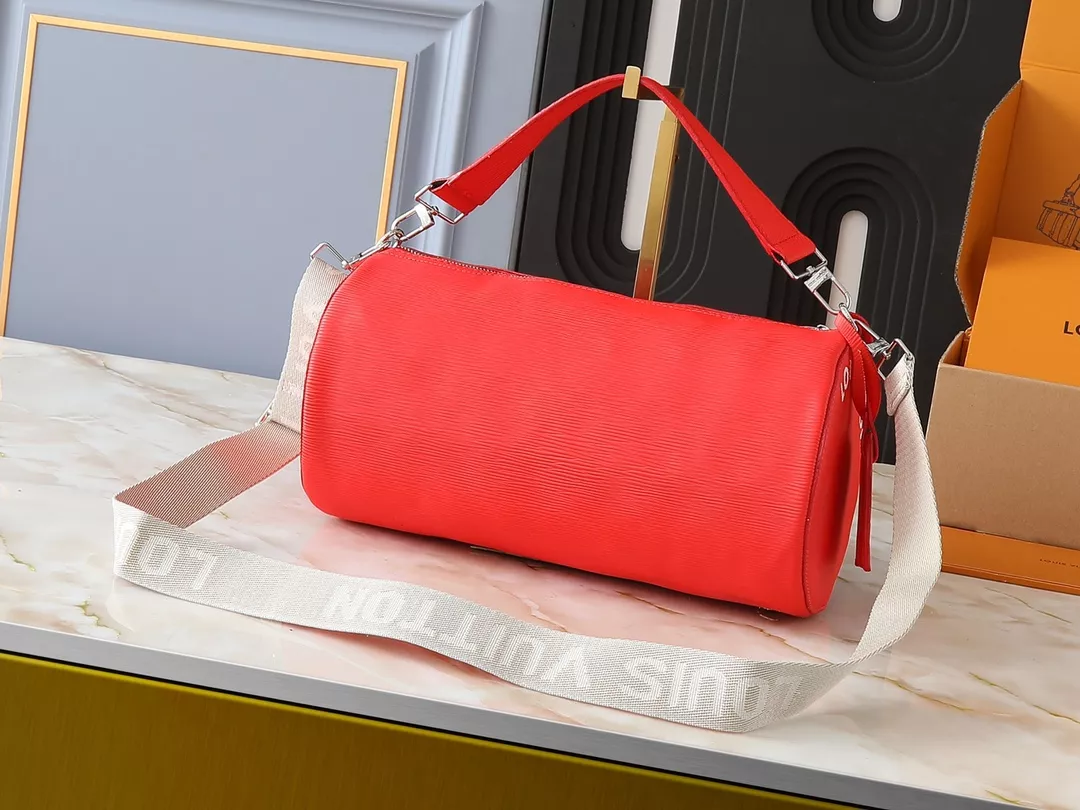 Resilient 5338 Louis Vuitton AAA Quality Messenger Bags For Unisex