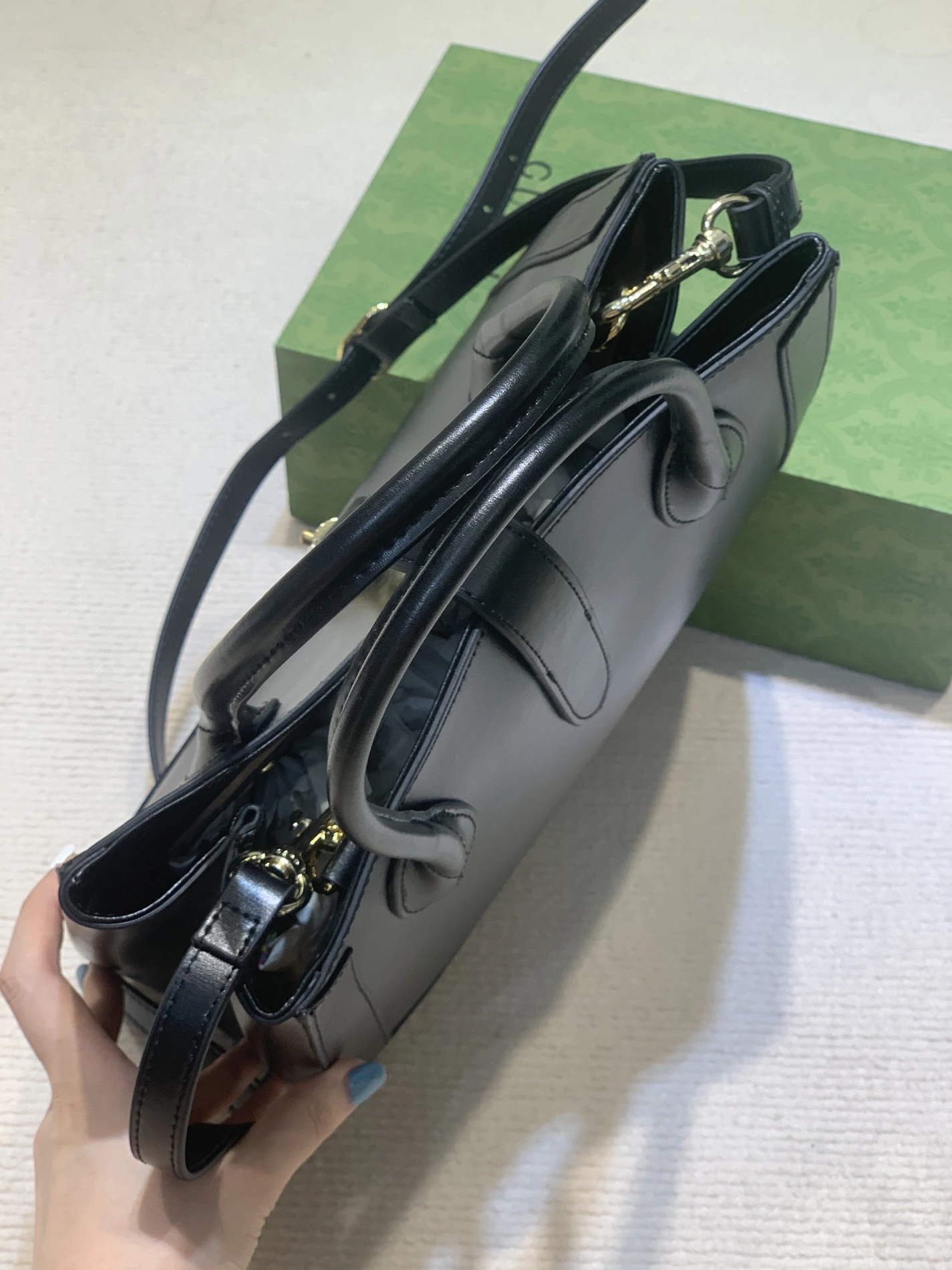 Resilient 5446 Gucci AAA Quality Handbags For Women