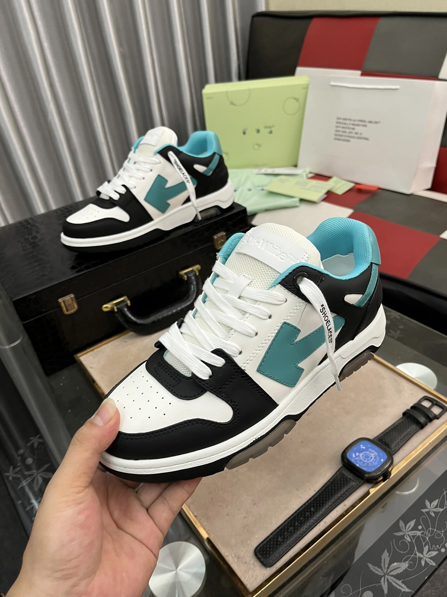 Resilient 5504 Off-White Casual Shoes For Men