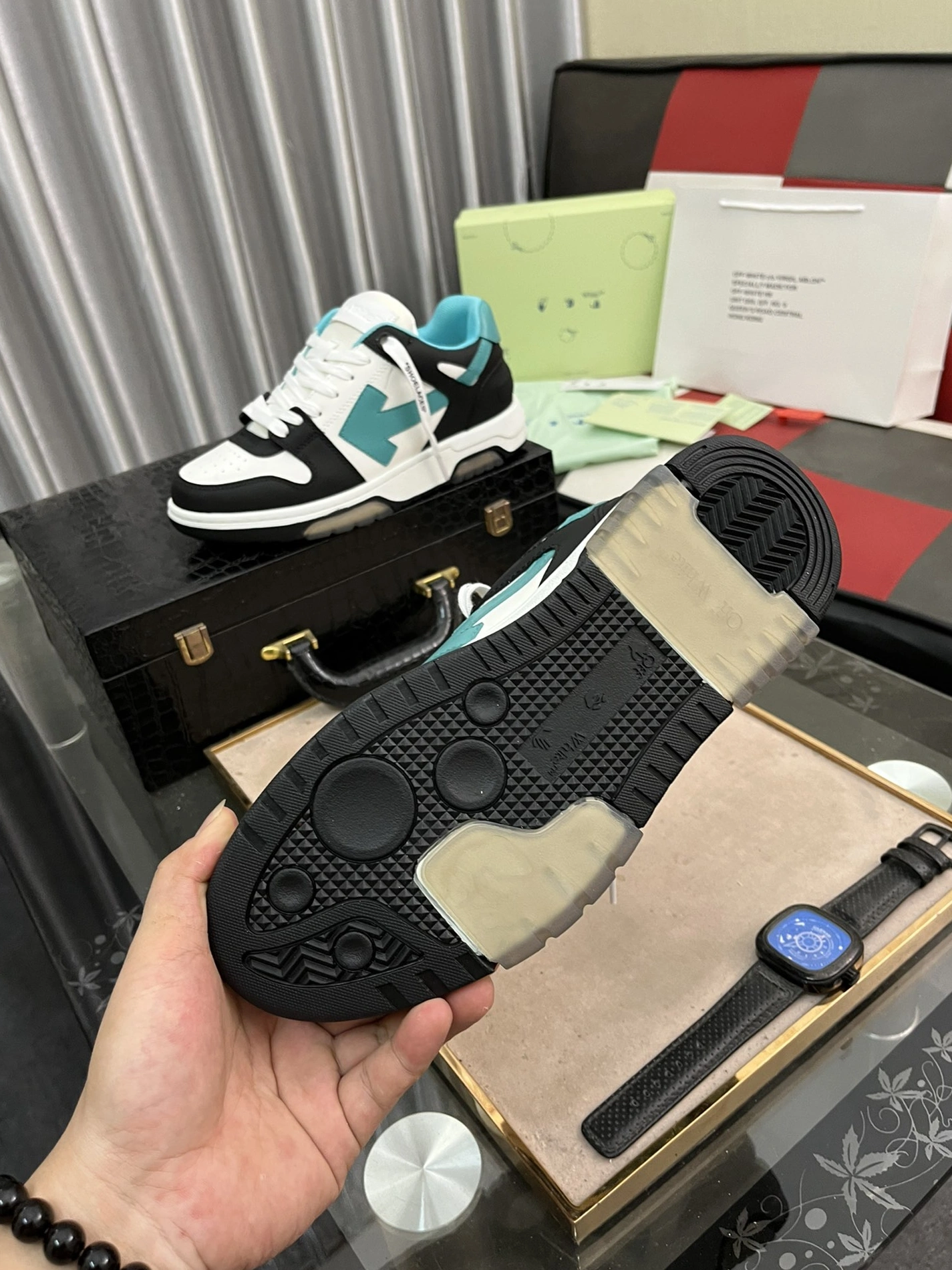 Resilient 5504 Off-White Casual Shoes For Men