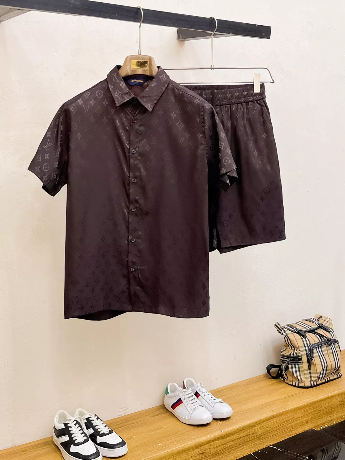 Resilient 5515 Louis Vuitton LV Tracksuits Short Sleeved For Men