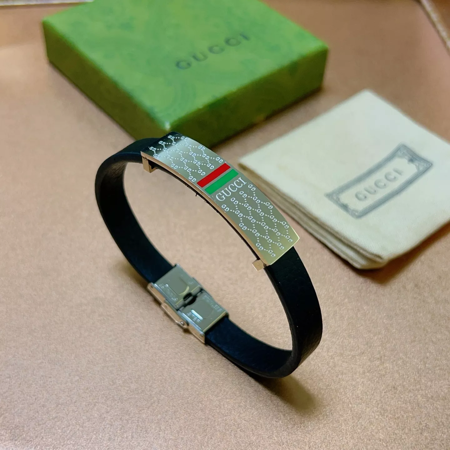 Resilient 5540 Gucci Bracelets