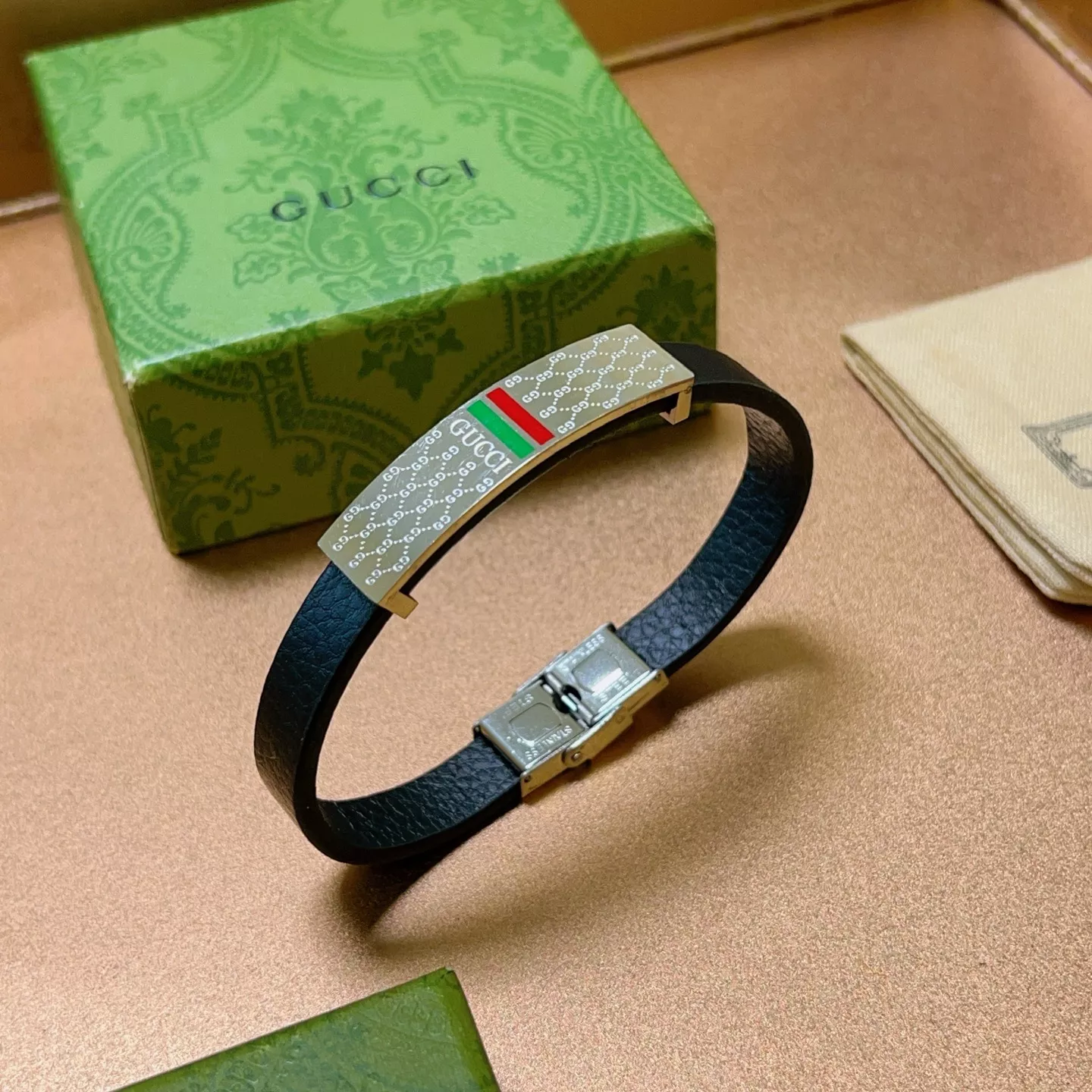 Resilient 5540 Gucci Bracelets
