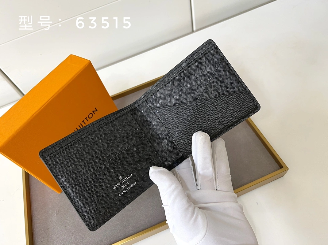 Resilient 5565 Louis Vuitton LV Wallets
