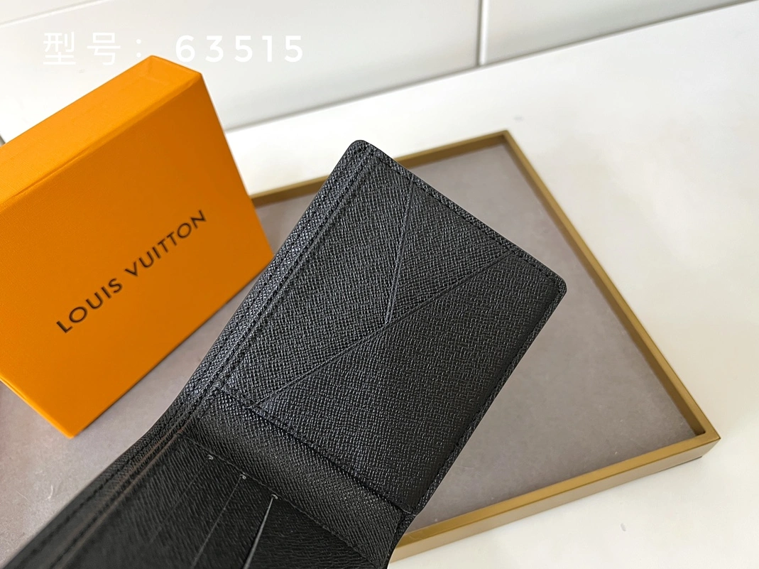 Resilient 5565 Louis Vuitton LV Wallets