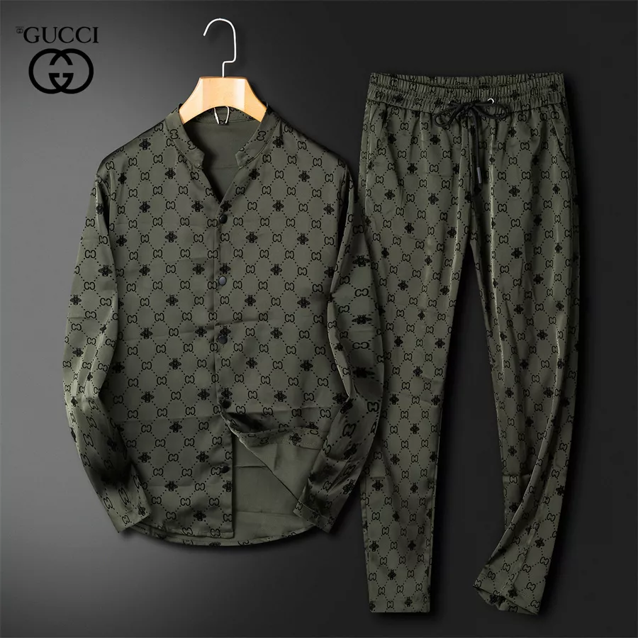 Resilient 5608 Gucci Tracksuits Long Sleeved For Men