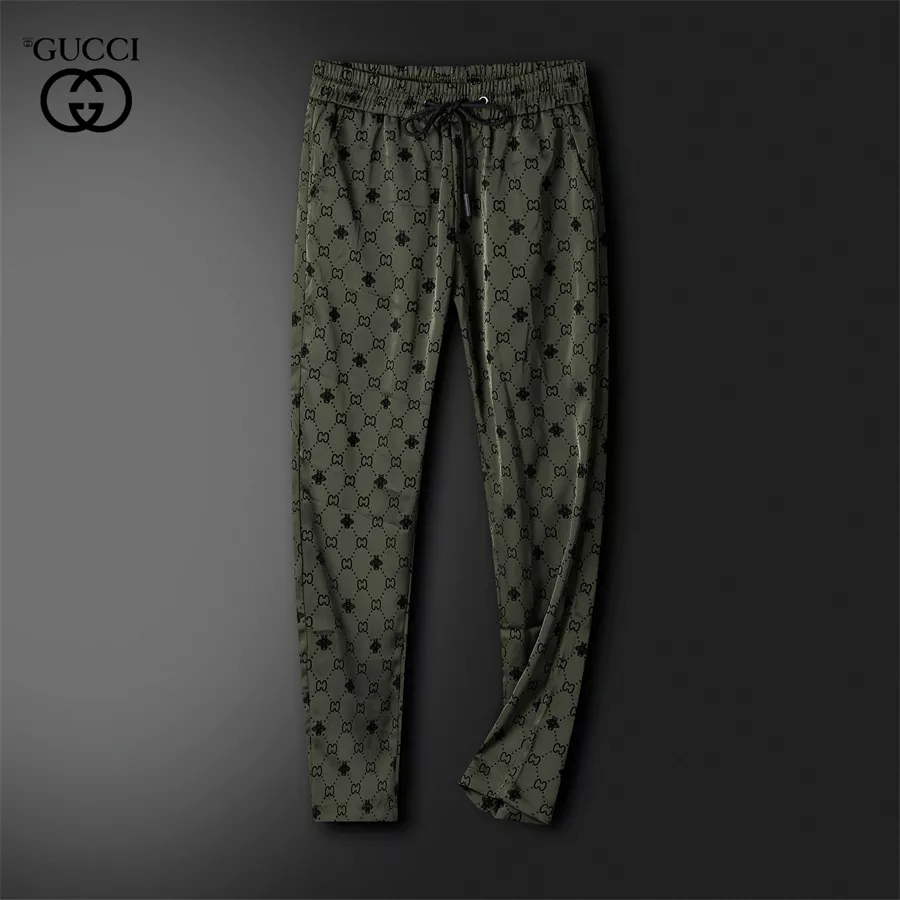 Resilient 5608 Gucci Tracksuits Long Sleeved For Men