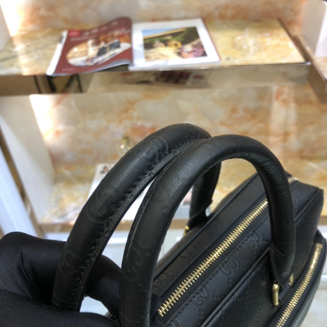 Resilient 5661 Gucci AAA Man Handbags