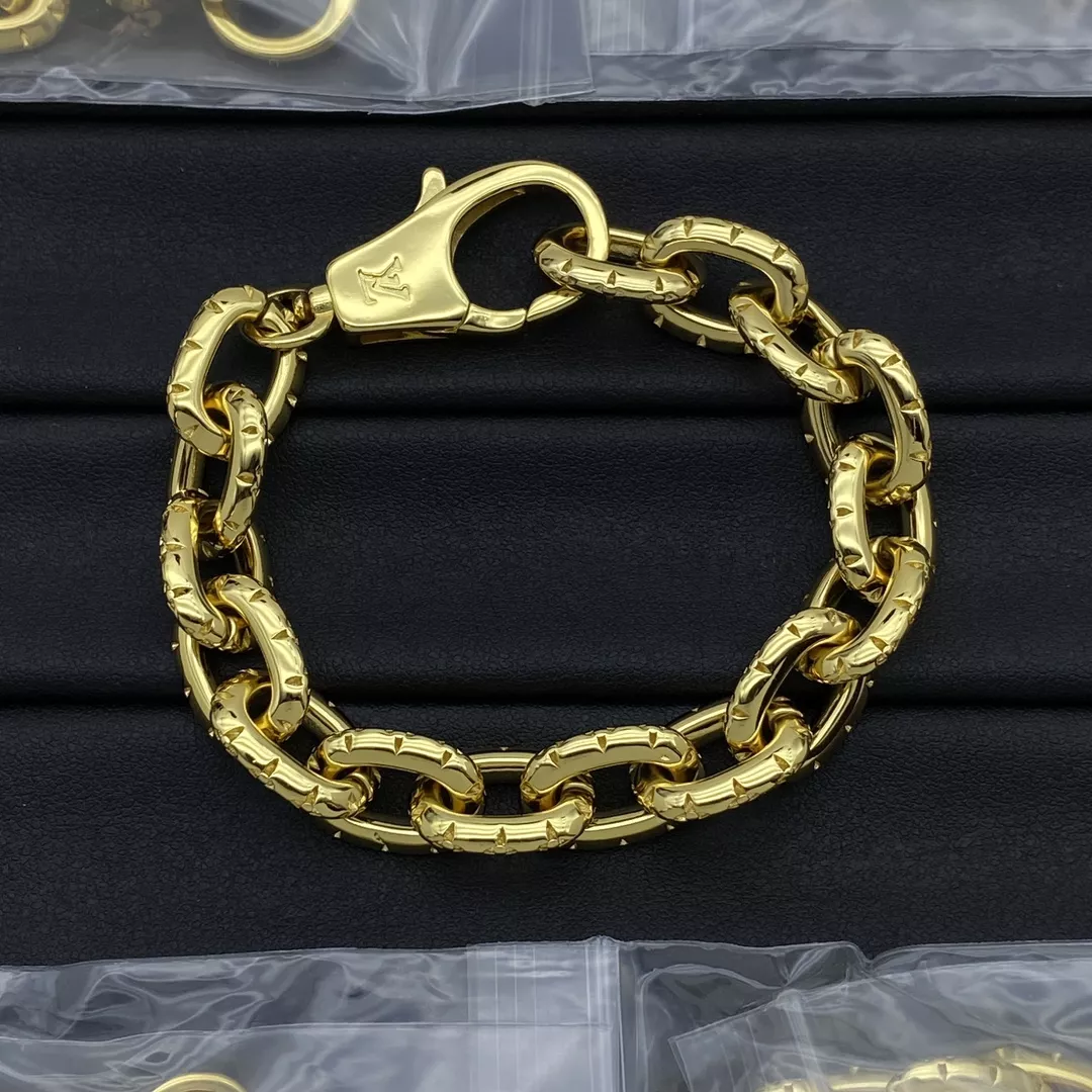 Resilient 5892 Louis Vuitton LV Bracelets