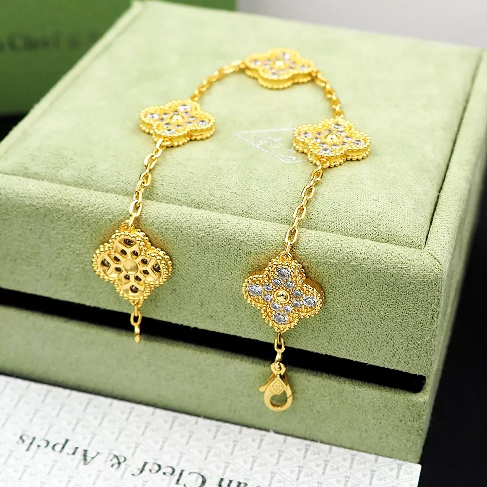 Resilient 5924 Van Cleef & Arpels Bracelets For Women