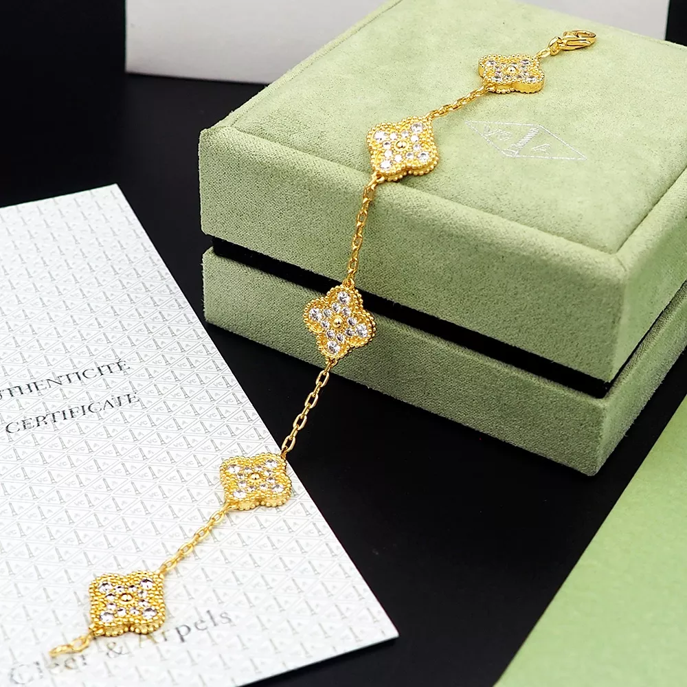 Resilient 5924 Van Cleef & Arpels Bracelets For Women