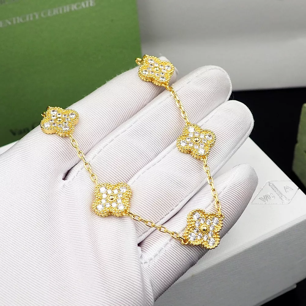 Resilient 5924 Van Cleef & Arpels Bracelets For Women