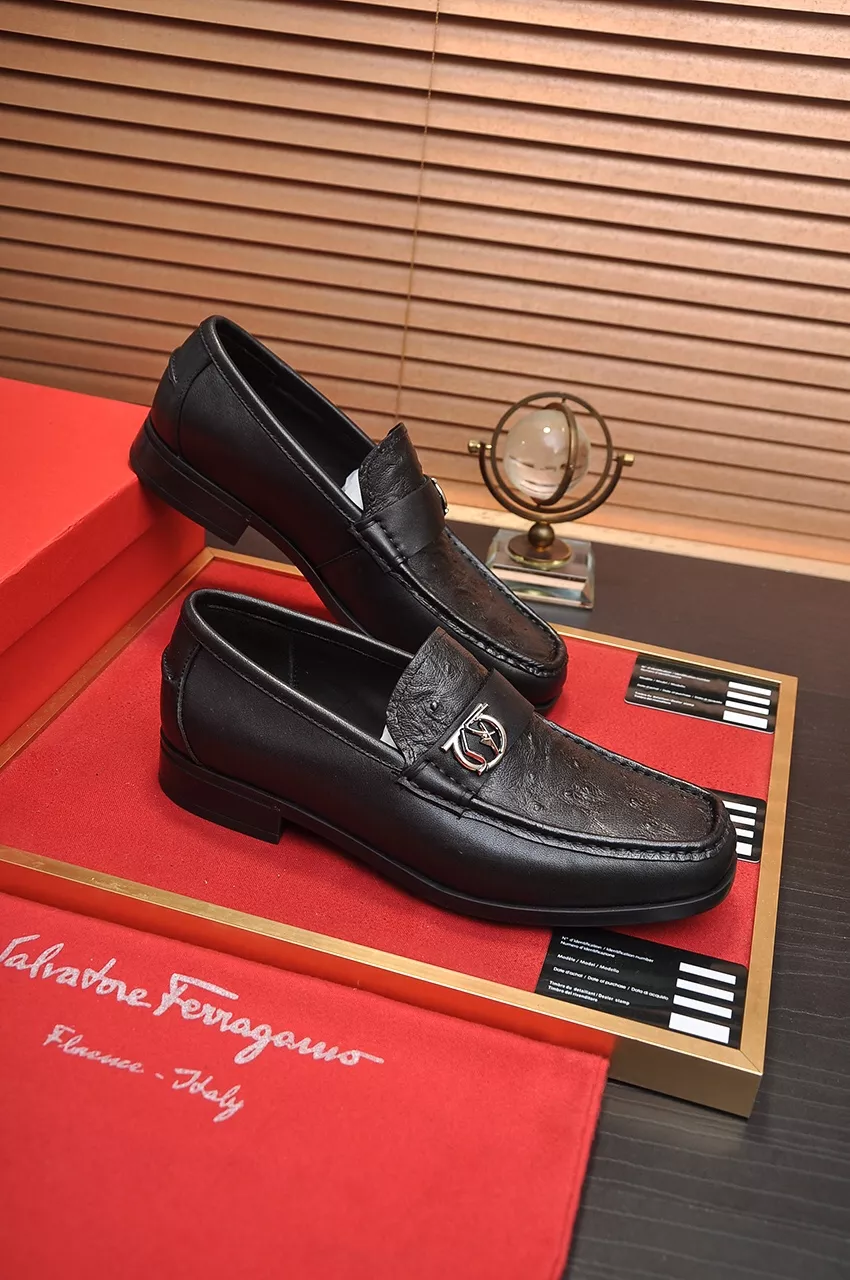 Resilient 6017 Salvatore Ferragamo Leather Shoes For Men