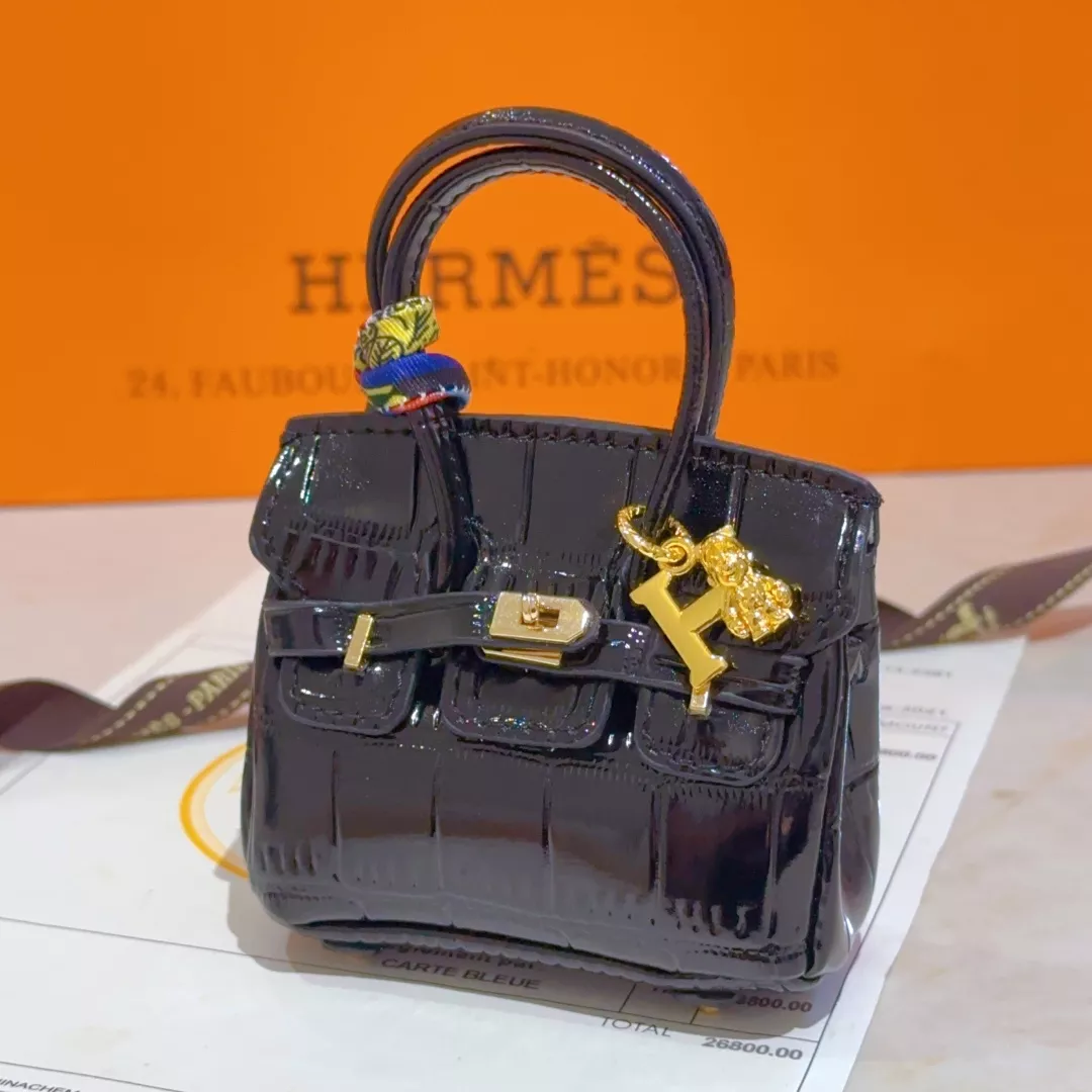 Resilient 606 Hermes Key Holder And Bag Buckle