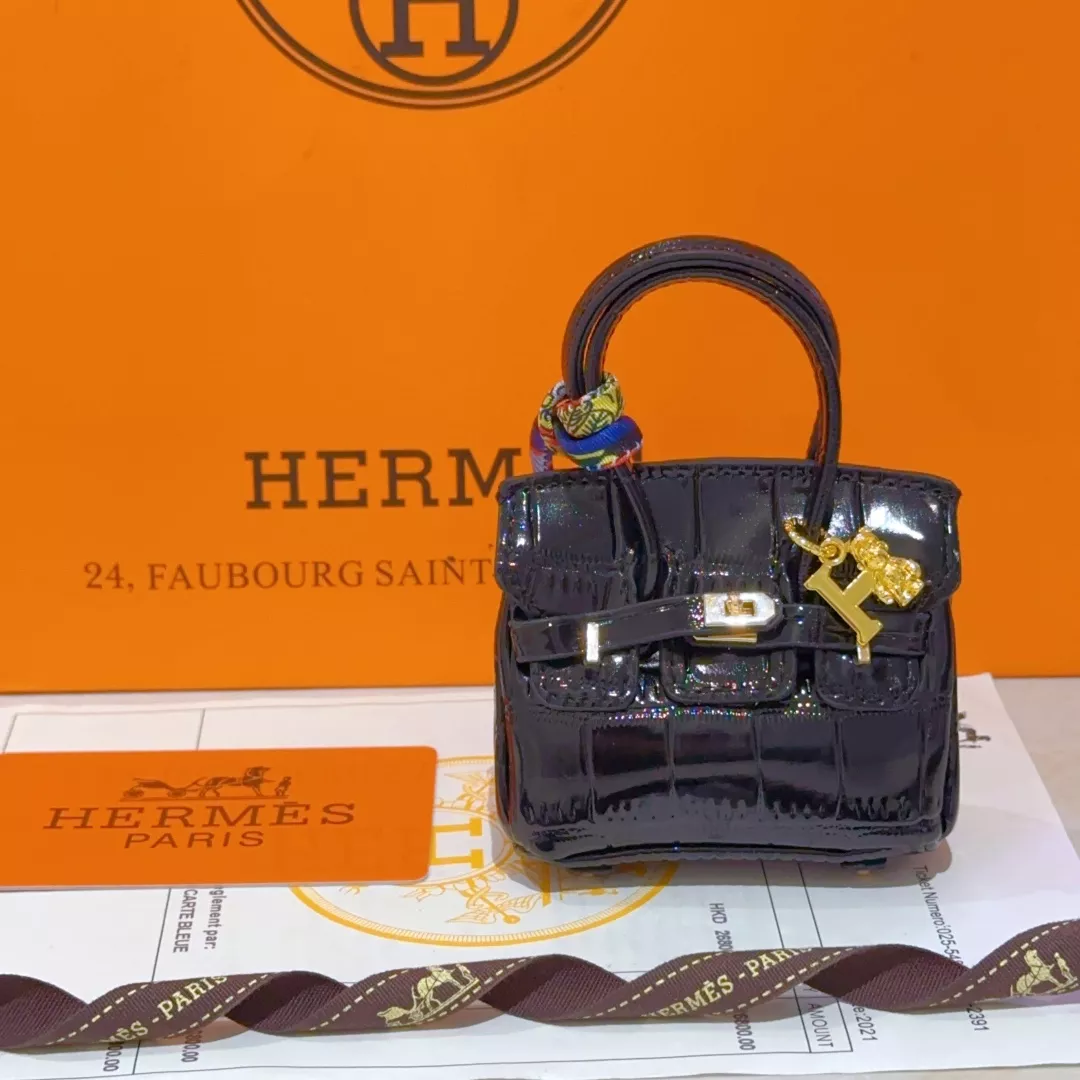 Resilient 606 Hermes Key Holder And Bag Buckle