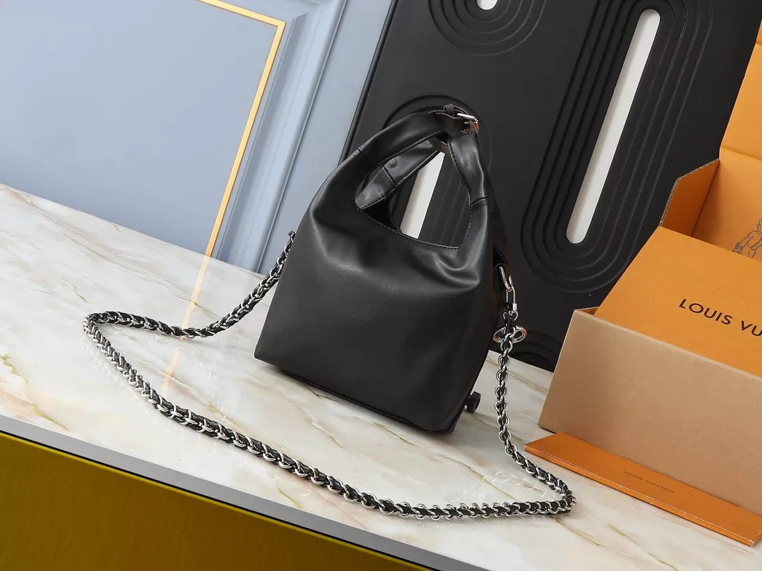 Resilient 6081 Louis Vuitton AAA Quality Handbags For Women