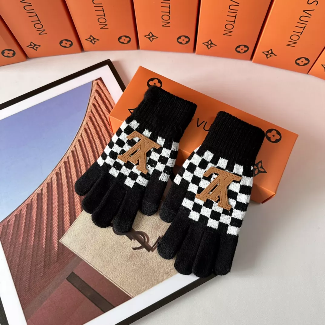 Resilient 6257 Louis Vuitton LV Gloves