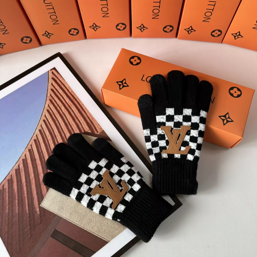 Resilient 6257 Louis Vuitton LV Gloves