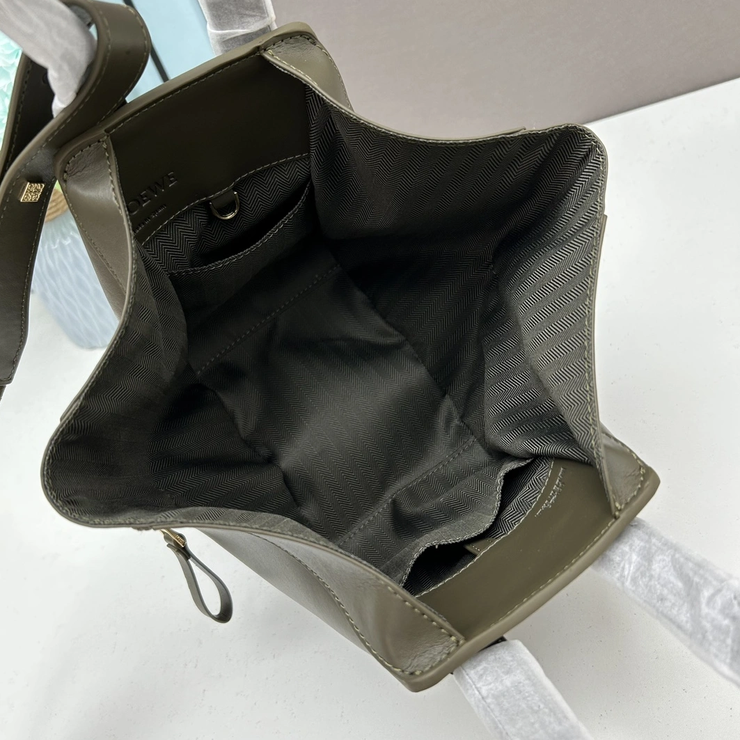 Resilient 6283 LOEWE AAA Quality Handbags For Women