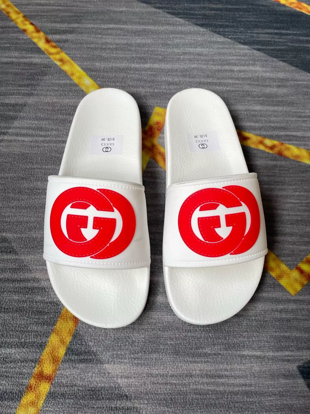 Resilient 6285 Gucci Slippers For Men
