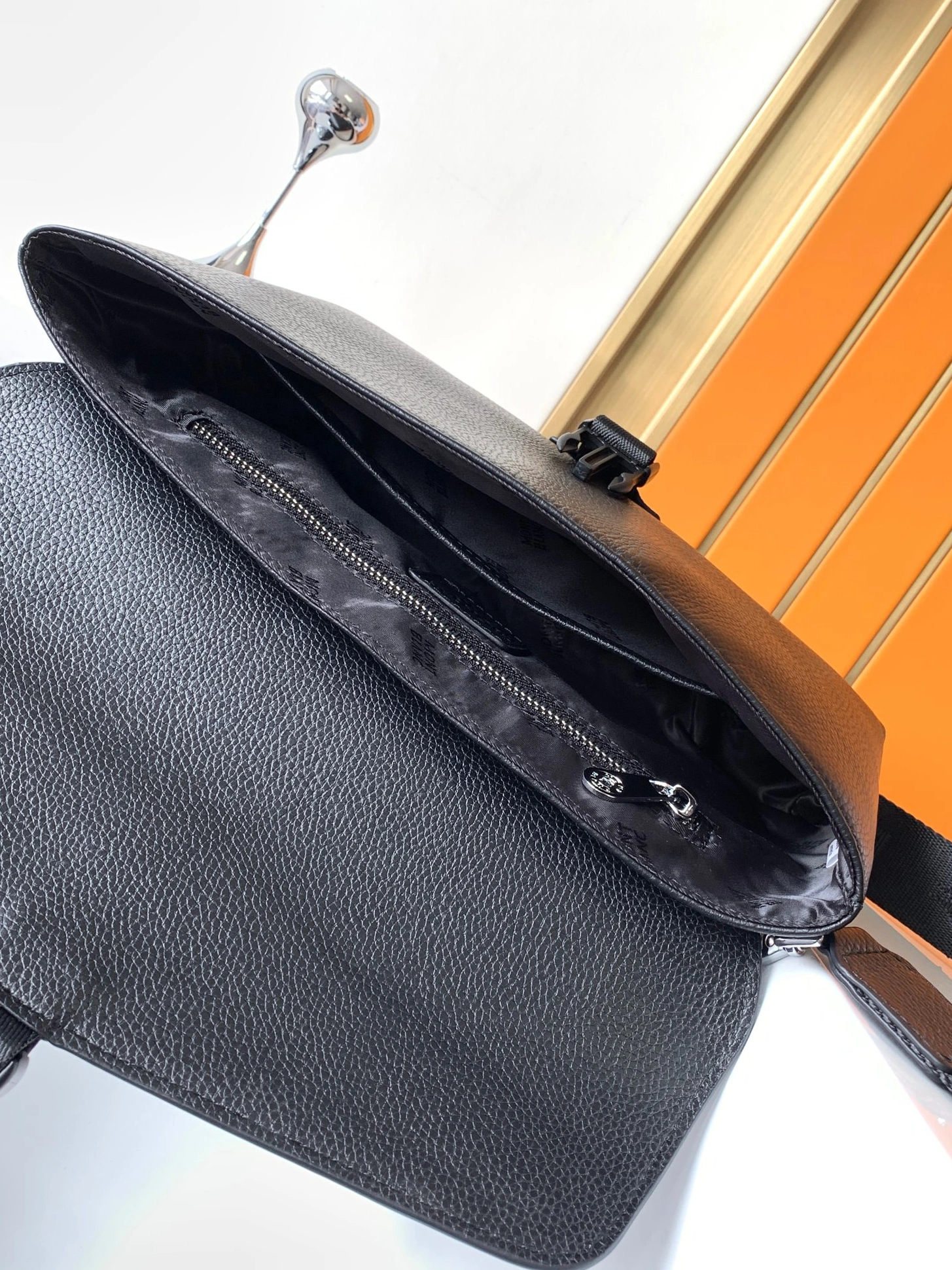 Resilient 632 Mont Blanc AAA Man Messenger Bags