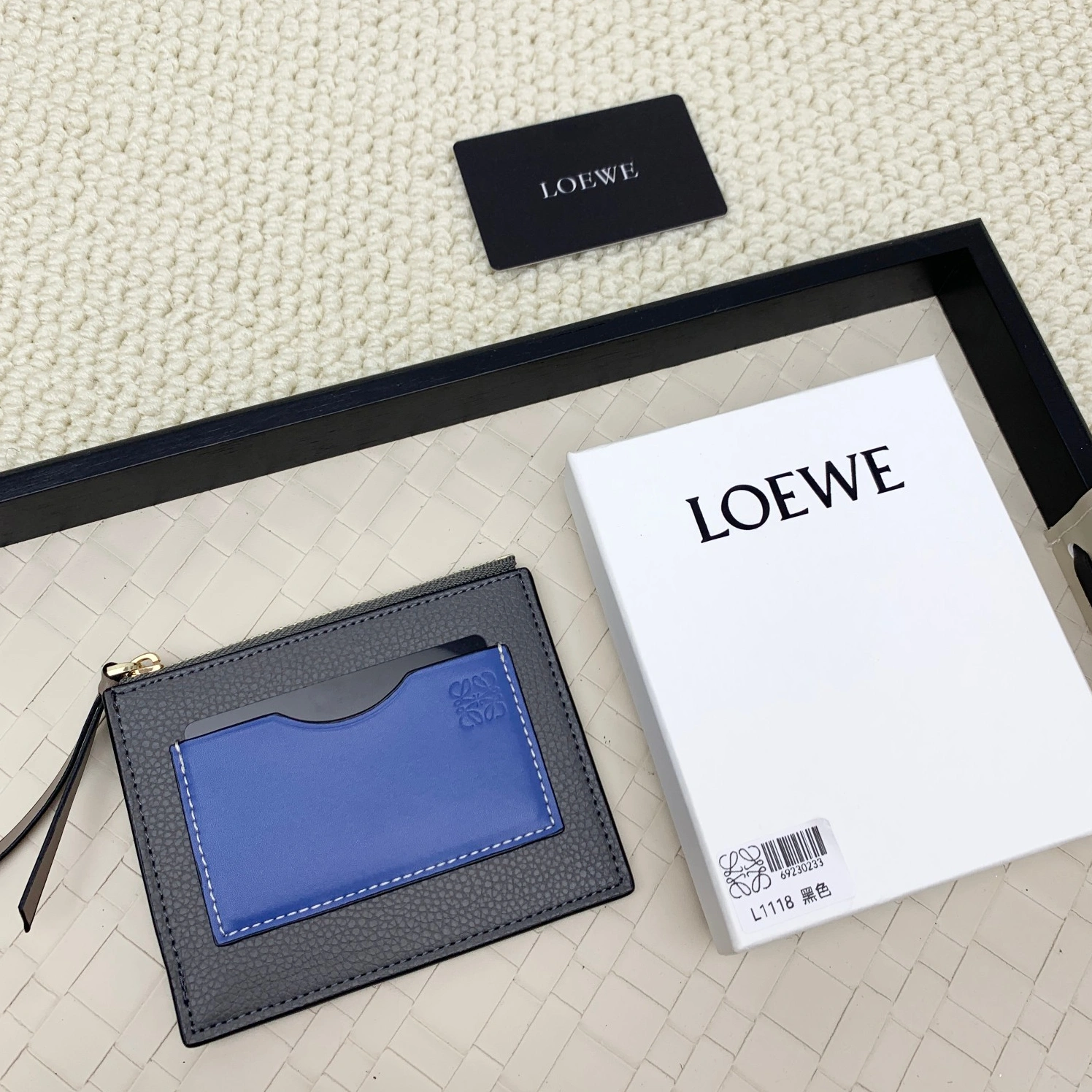 Resilient 6526 LOEWE Card Case