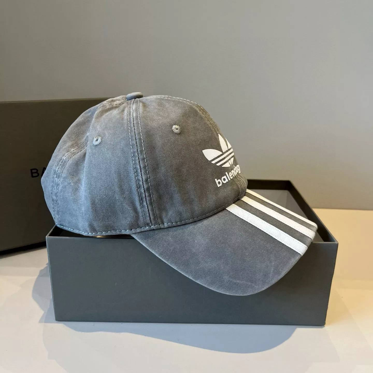 Resilient 6531 Balenciaga Caps