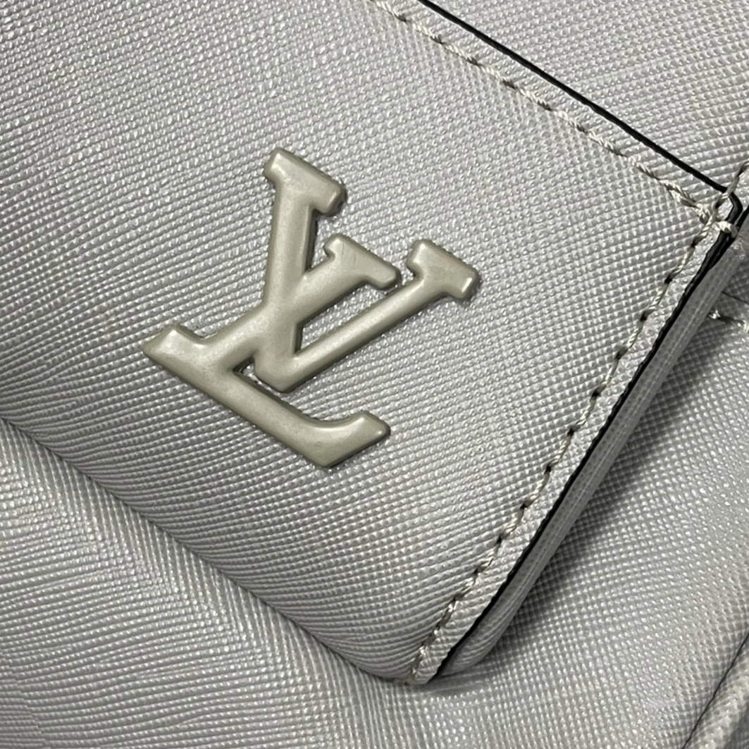 Resilient 6534 Louis Vuitton LV AAA Man Backpacks