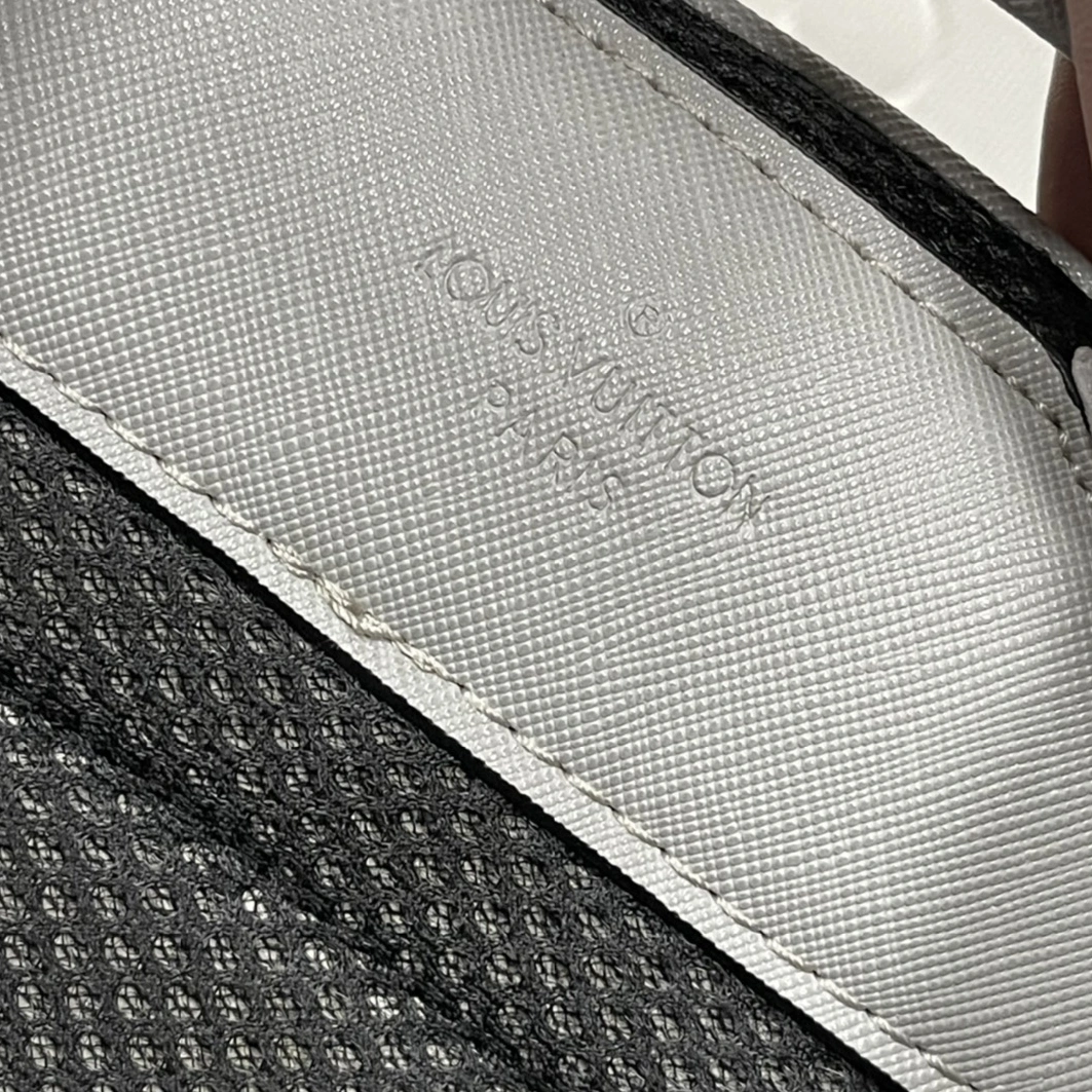 Resilient 6534 Louis Vuitton LV AAA Man Backpacks
