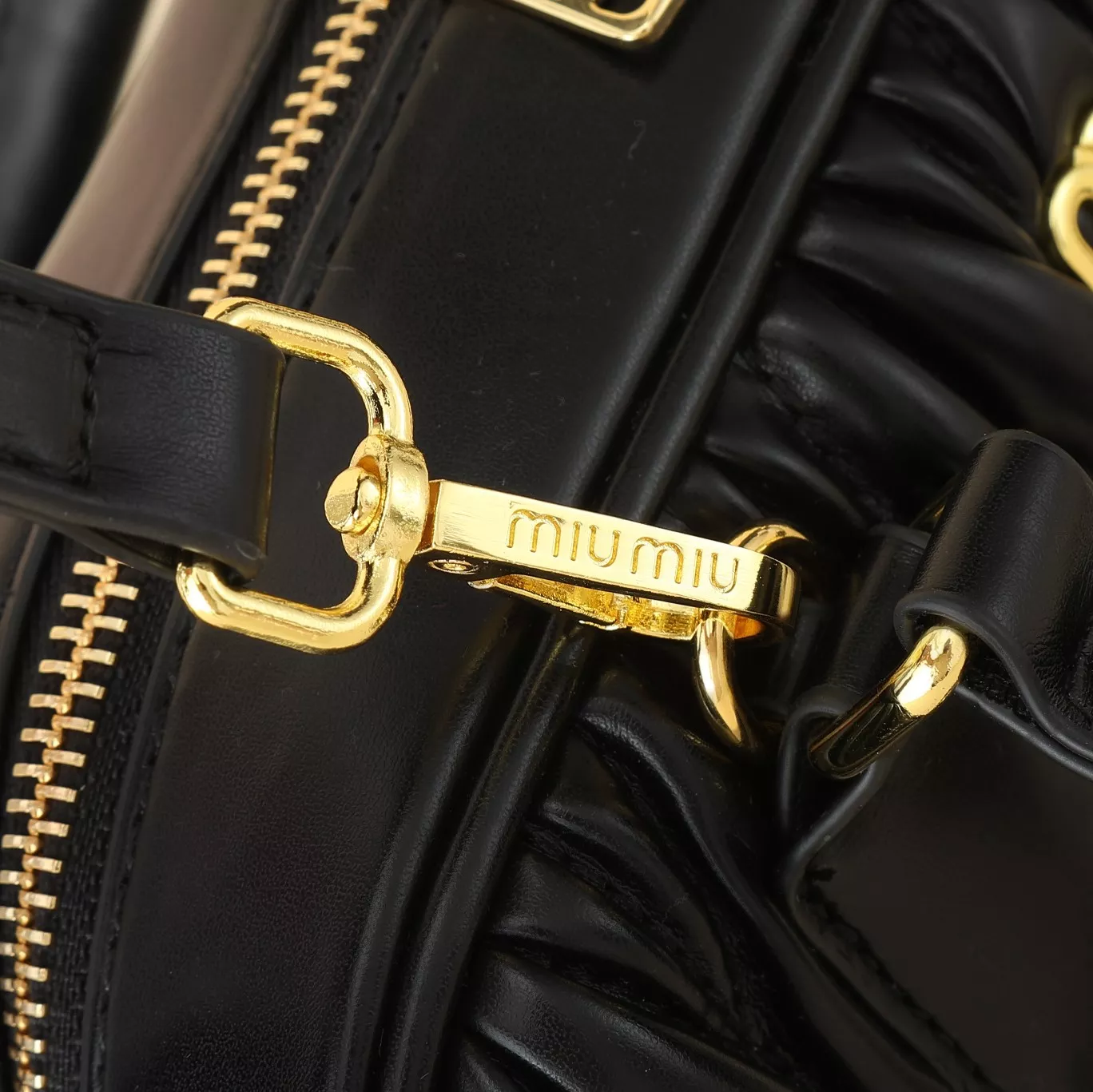Resilient 6555 MIU MIU AAA Quality Handbags For Women
