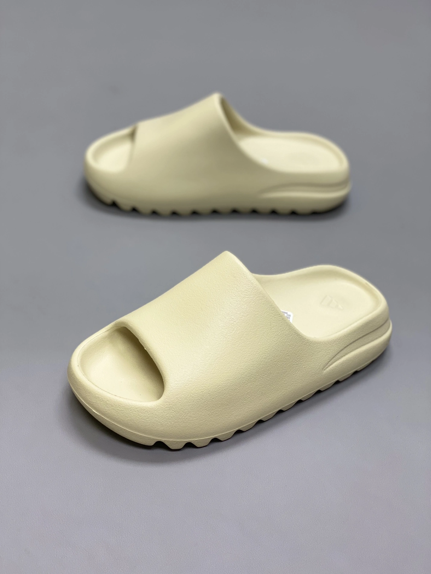 Resilient 6585 Adidas Yeezy Slippers For Men