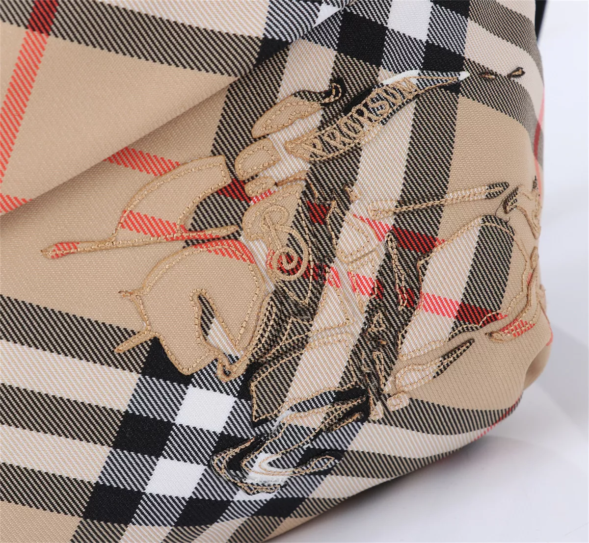 Resilient 6586 Burberry AAA Quality Belt Bags