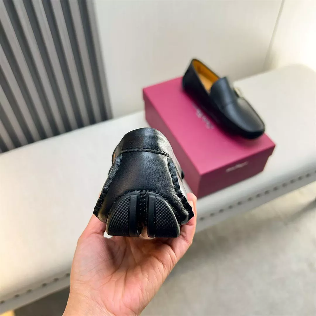 Resilient 6611 Salvatore Ferragamo Leather Shoes For Men
