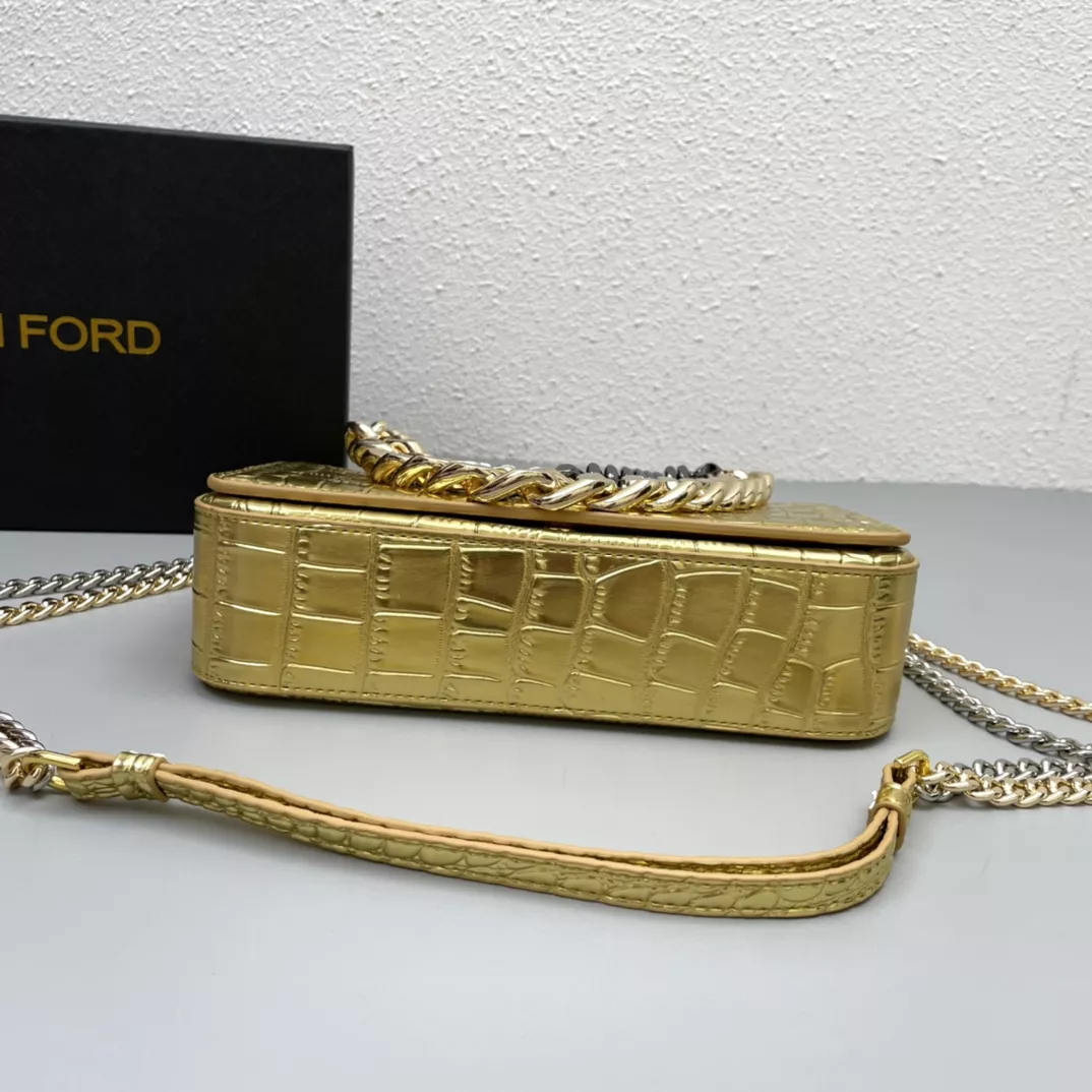 Resilient 666 Tom Ford AAA Quality Messenger Bags For Women