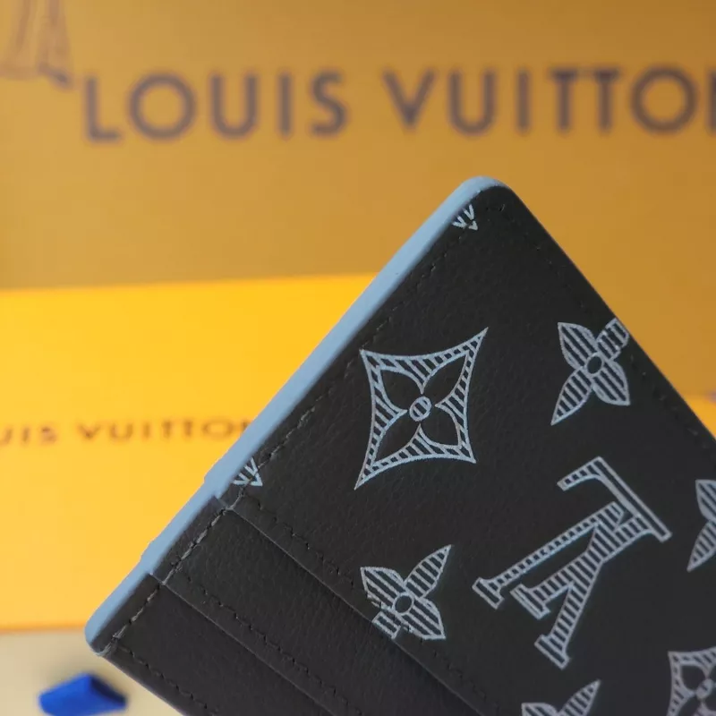 Resilient 6680 Louis Vuitton AAA Quality Card Case