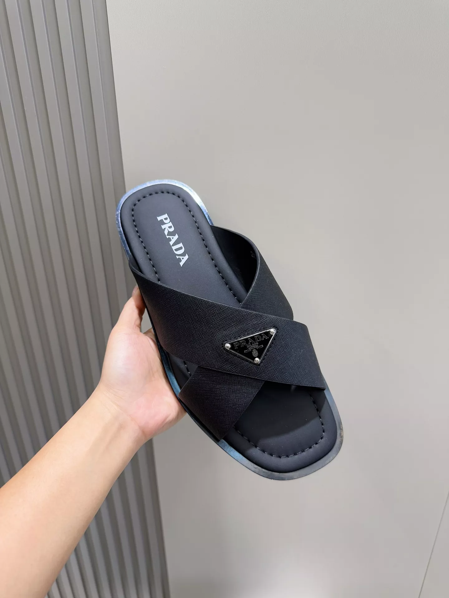 Resilient 6694 Prada Slippers For Men