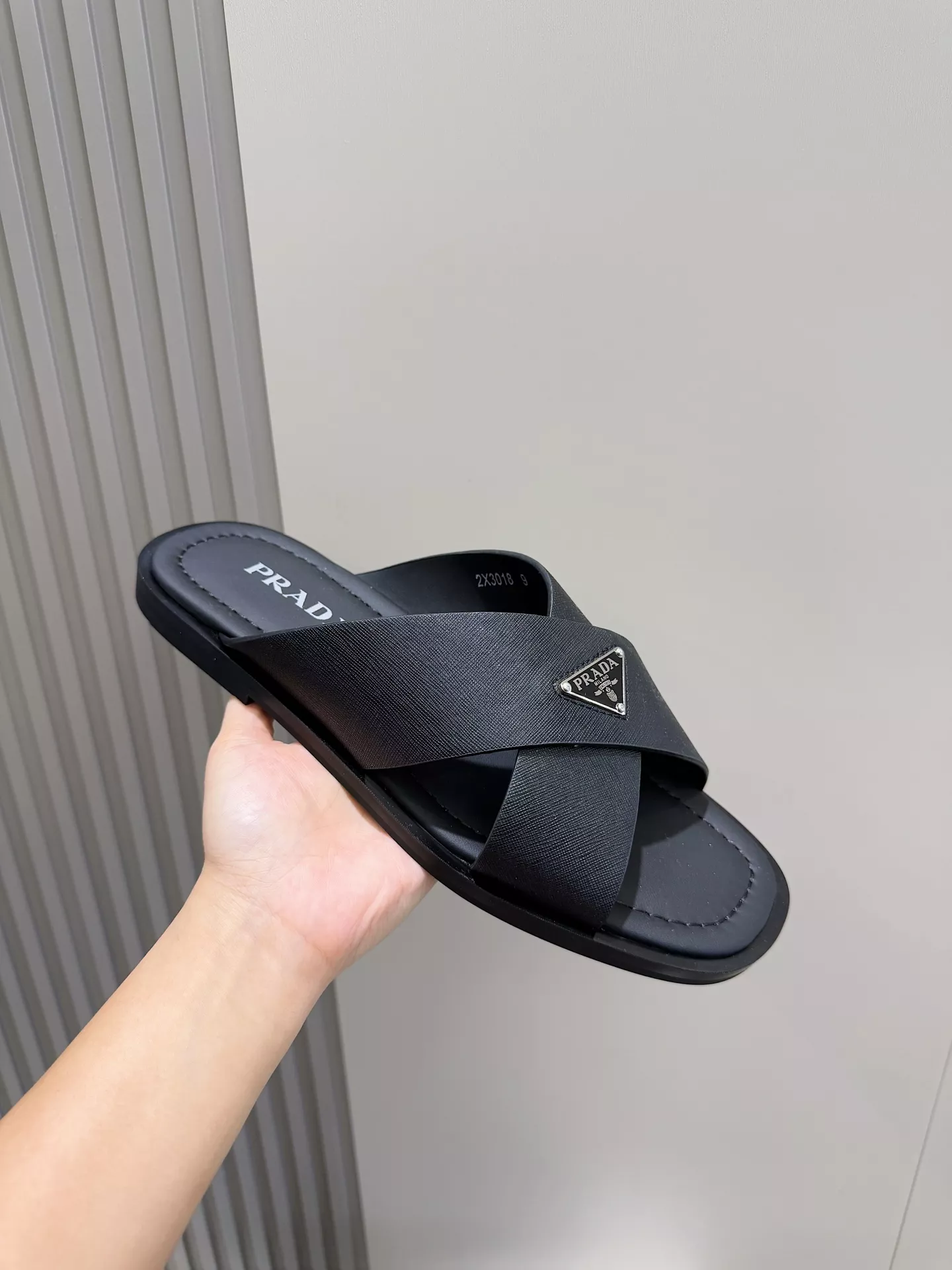Resilient 6694 Prada Slippers For Men
