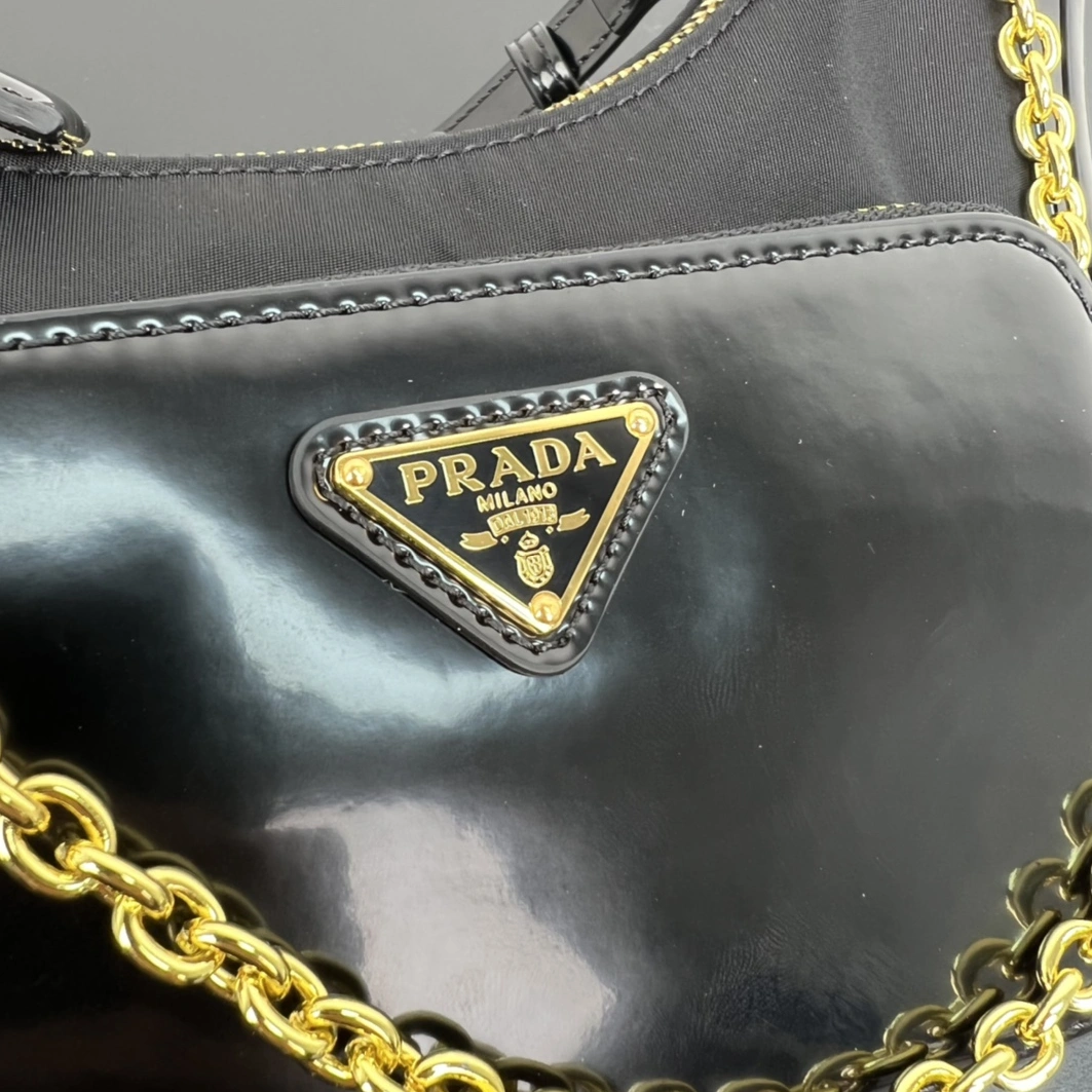 Resilient 6825 Prada AAA Quality Shoulder Bags For Women