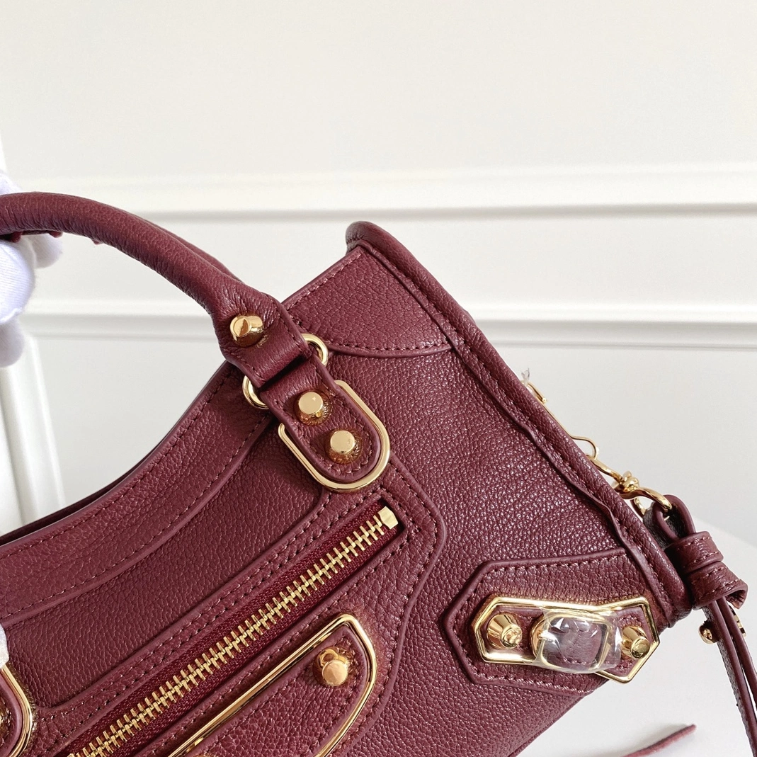 Resilient 7012 Balenciaga AAA Quality Handbags For Women