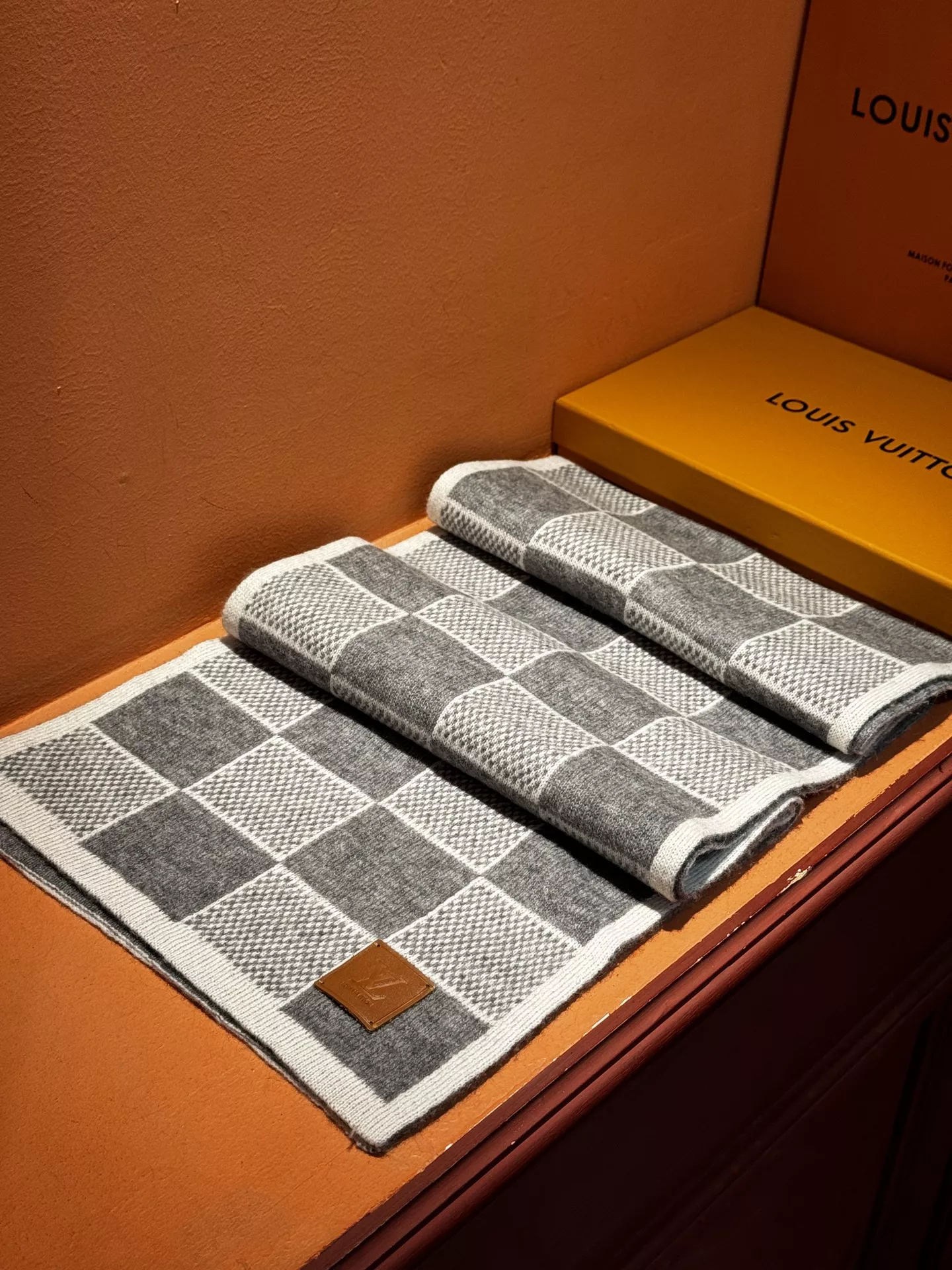 Resilient 7080 Louis Vuitton Scarf For Unisex