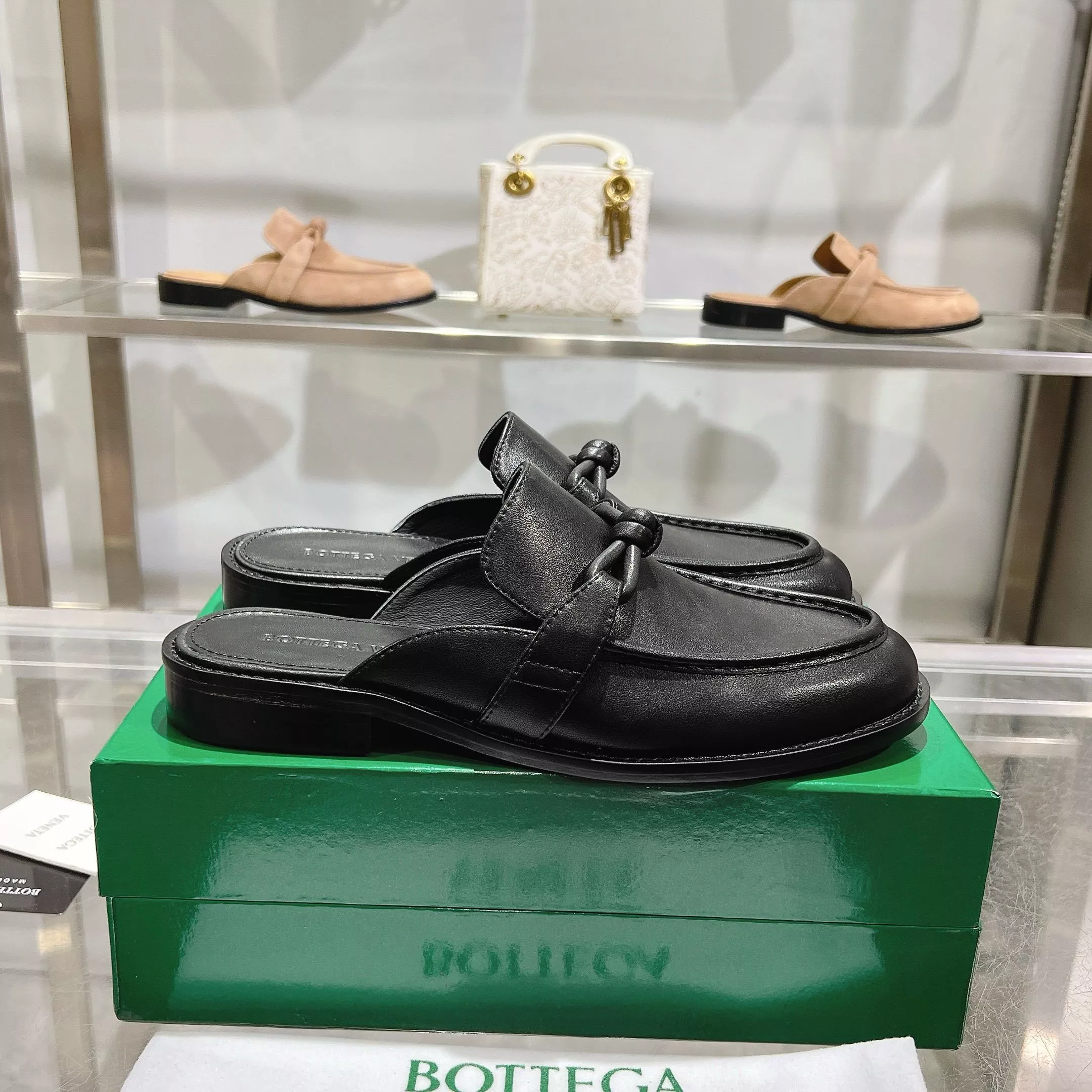 Resilient 7341 Bottega Veneta BV Slippers For Men