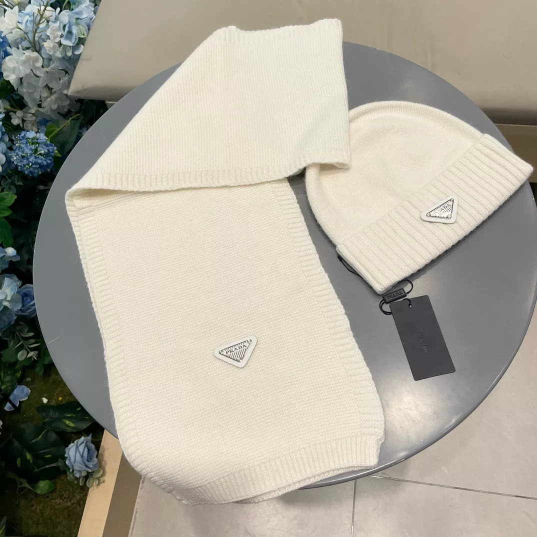 Resilient 7387 Prada Hat and Scarf Set