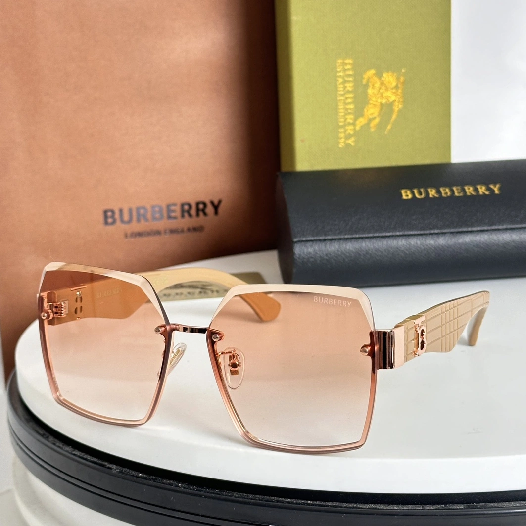 Resilient 739 Burberry AAA Quality Sunglasses