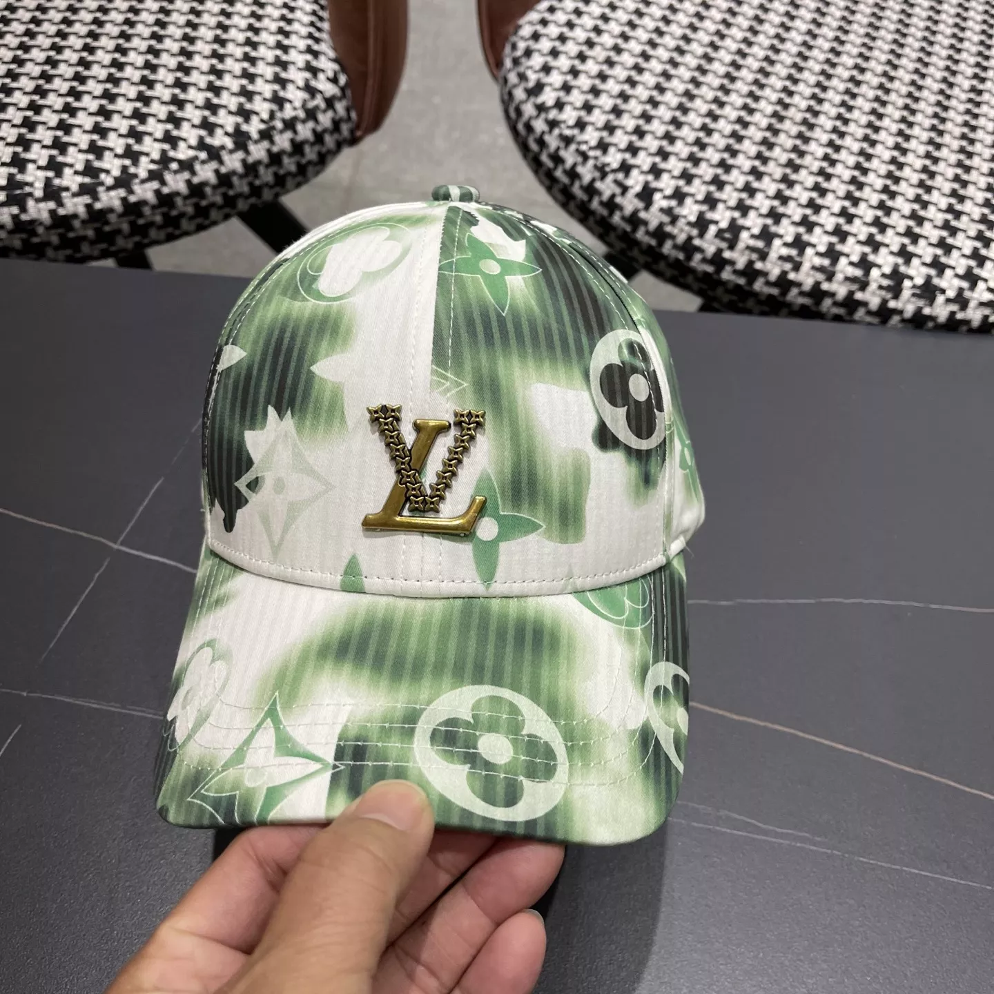 Resilient 7416 Louis Vuitton LV Caps