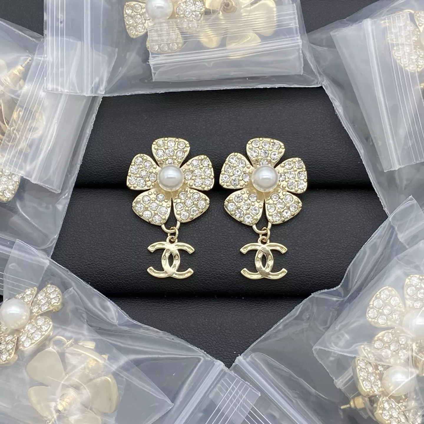 Resilient 7433 Chanel Earrings For Women