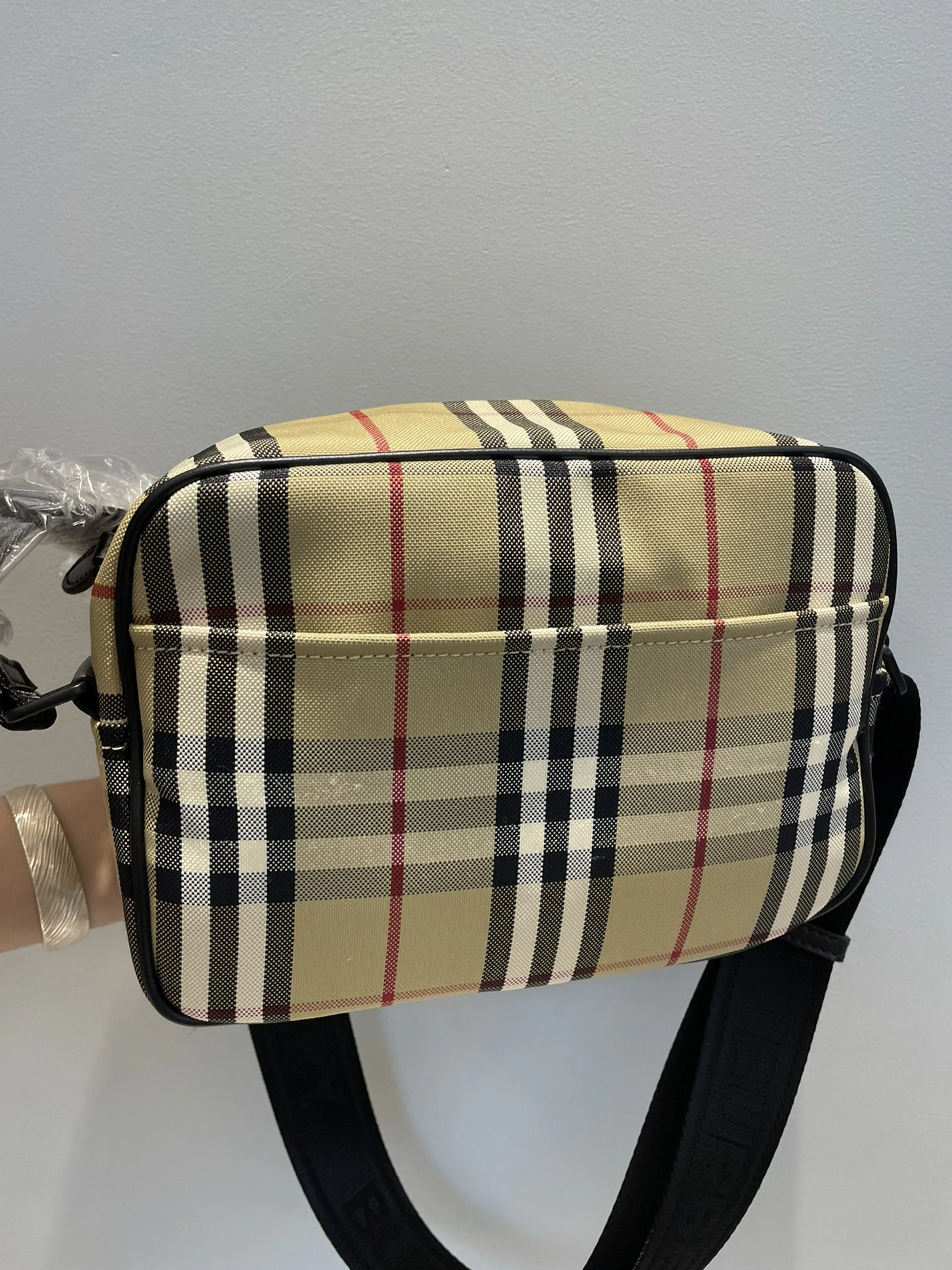 Resilient 7435 Burberry AAA Man Messenger Bags