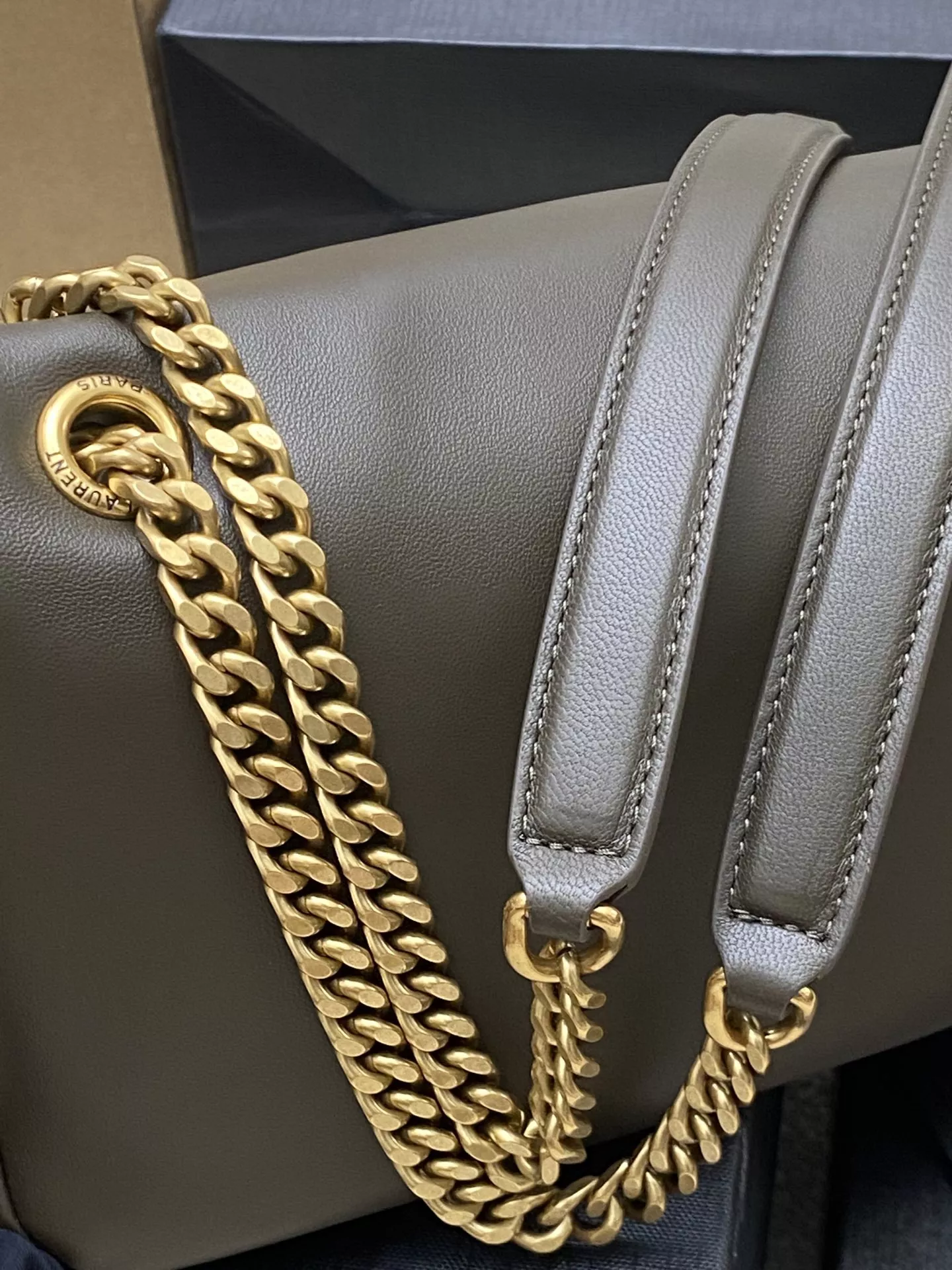 Resilient 7601 Yves Saint Laurent YSL AAA Quality Shoulder Bags For Women