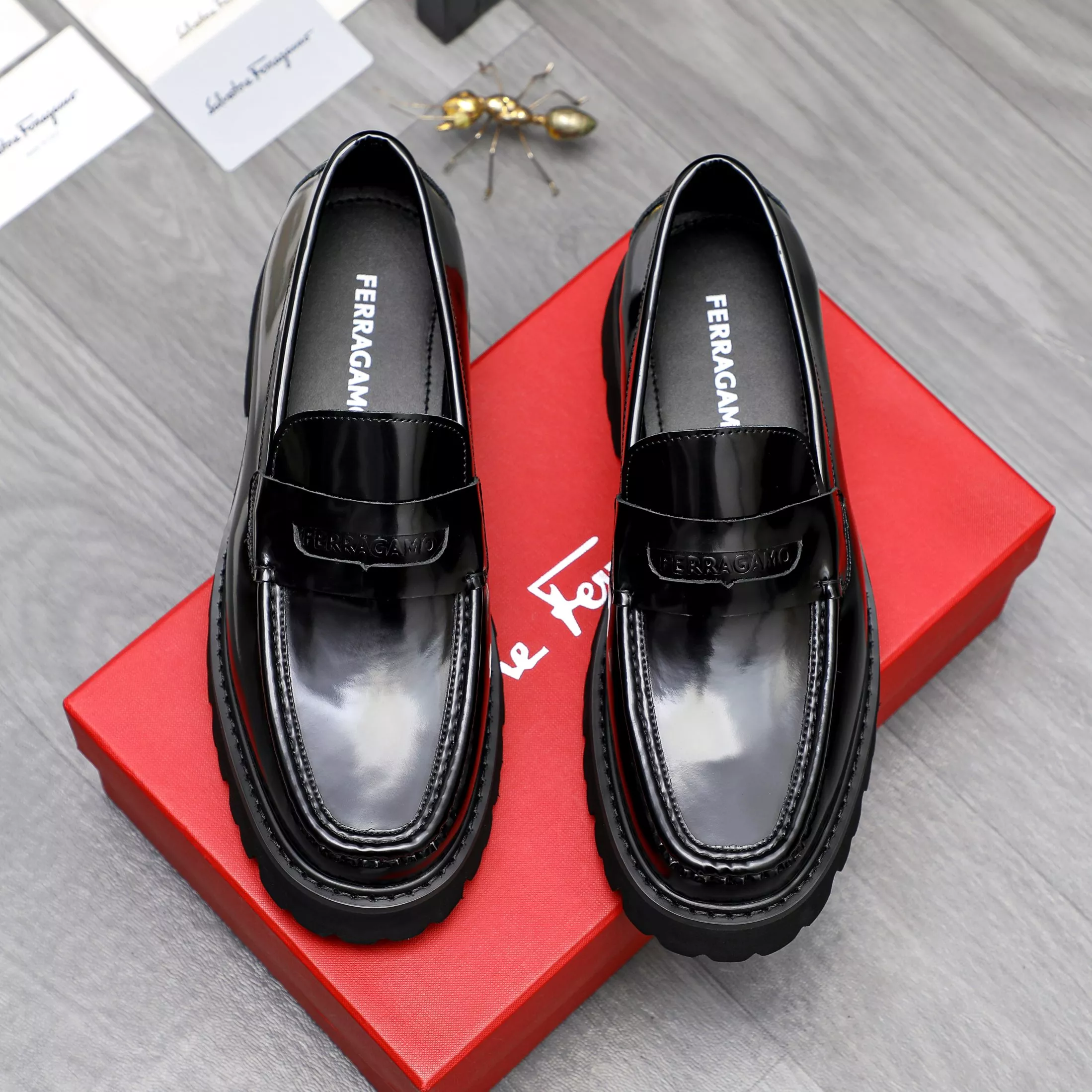 Resilient 7635 Salvatore Ferragamo Leather Shoes For Men