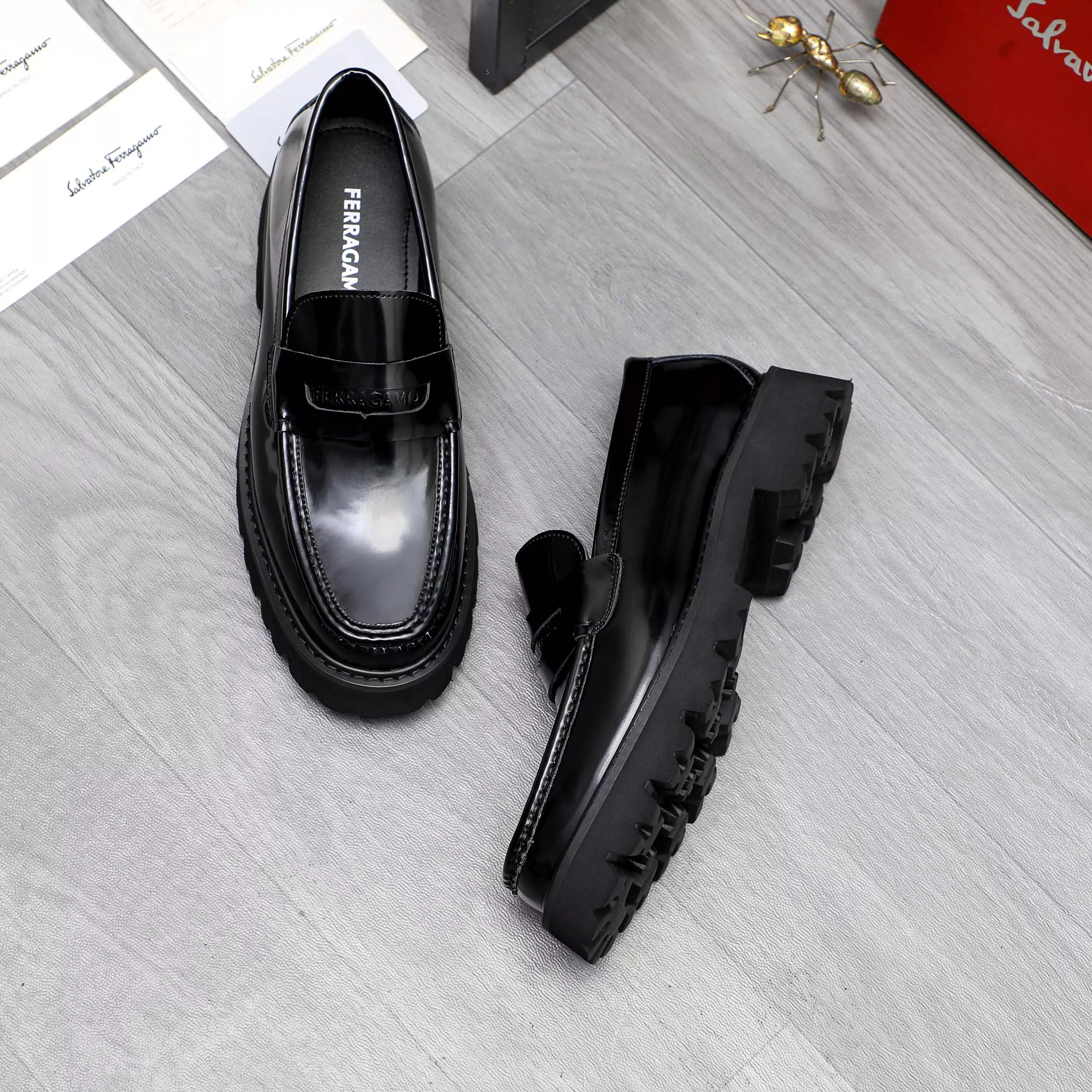 Resilient 7635 Salvatore Ferragamo Leather Shoes For Men