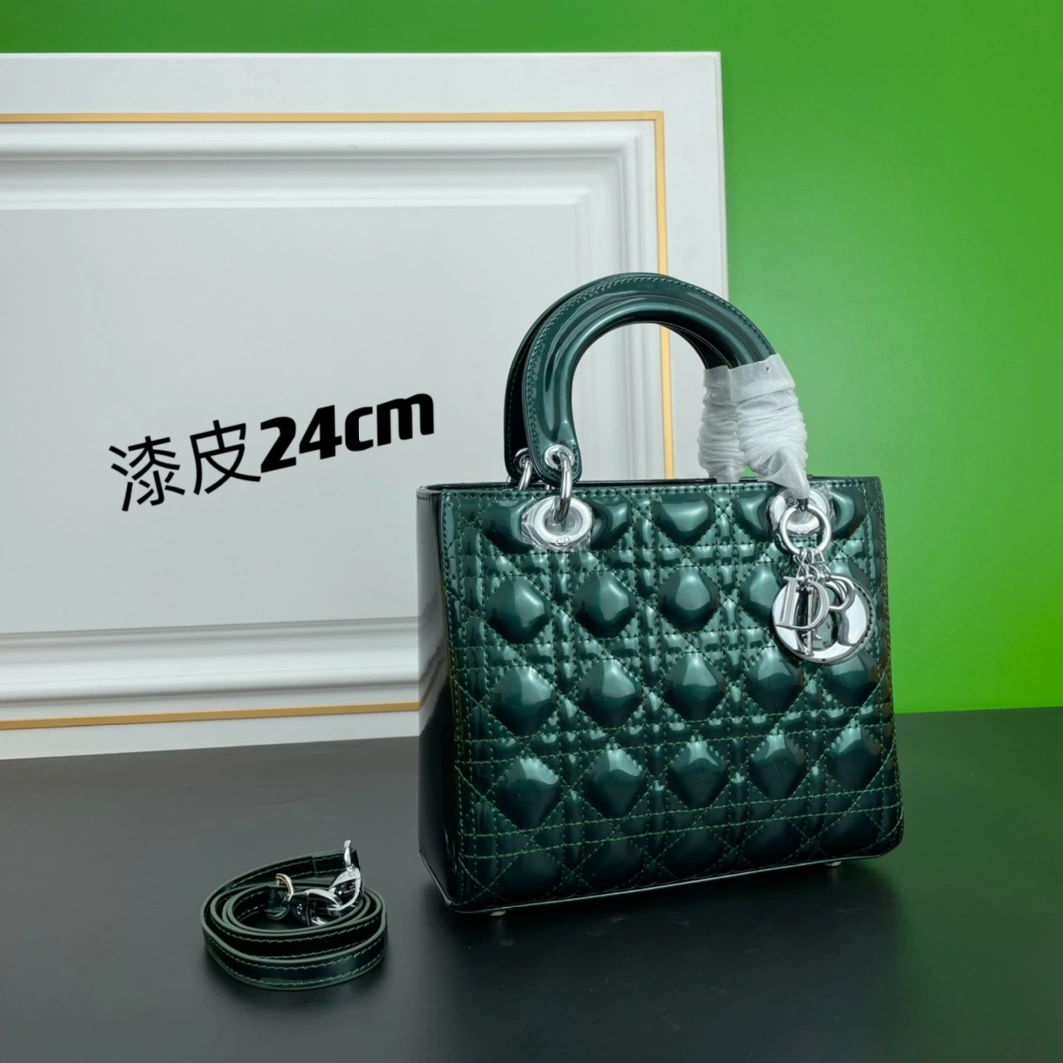 Resilient 770 Christian Dior AAA Quality Handbags For Women